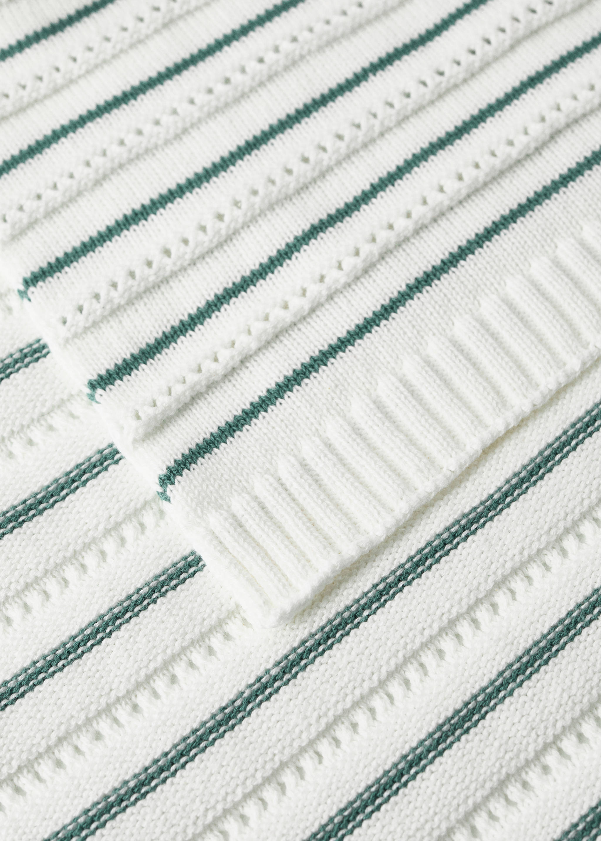 Children's cotton striped blanket - Details of the article 1
