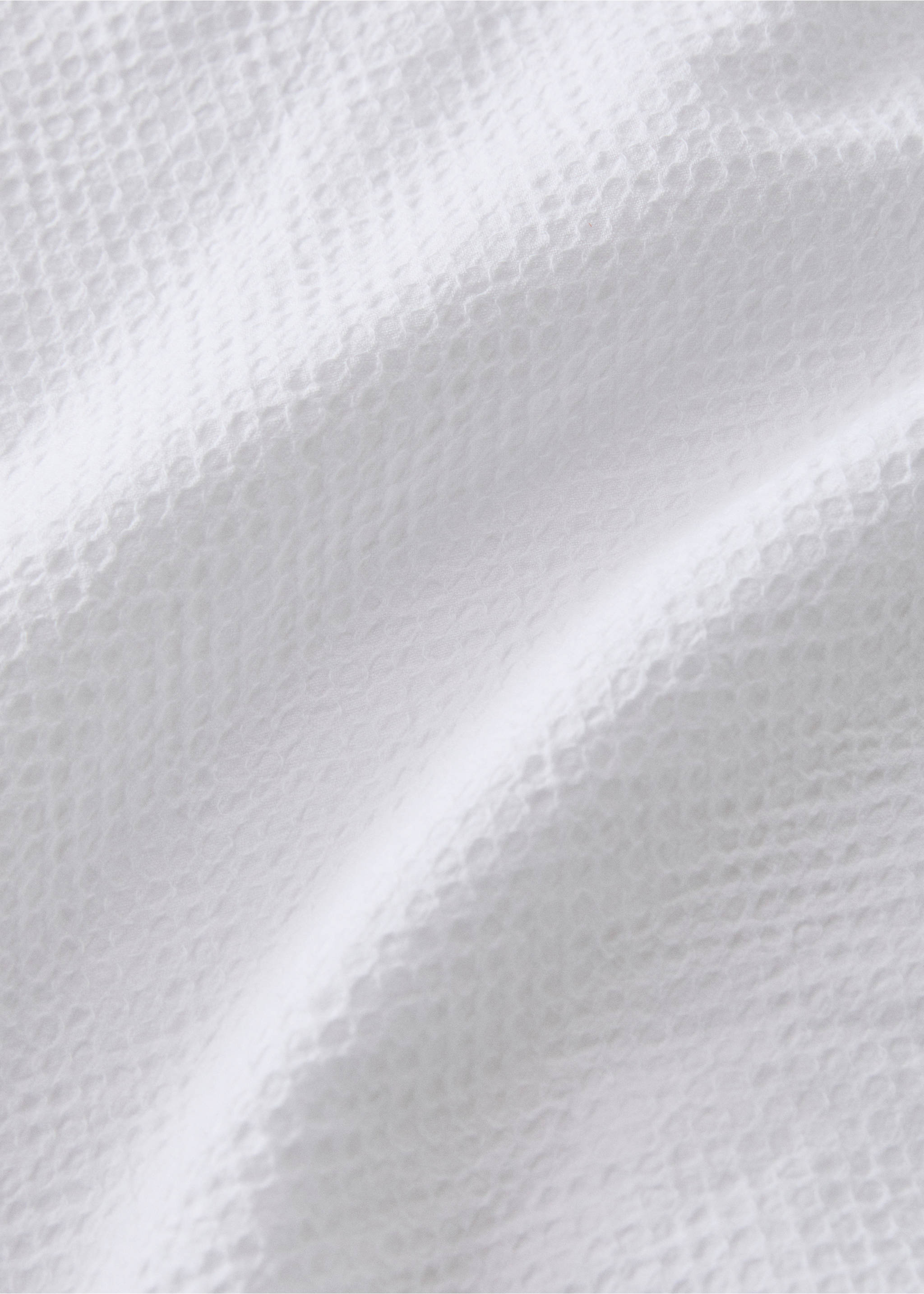 Cotton garment-dyed mini-waffle duvet cover for 135/140 cm bed - Details of the article 1, Off White. Ref: 27073718-00.
