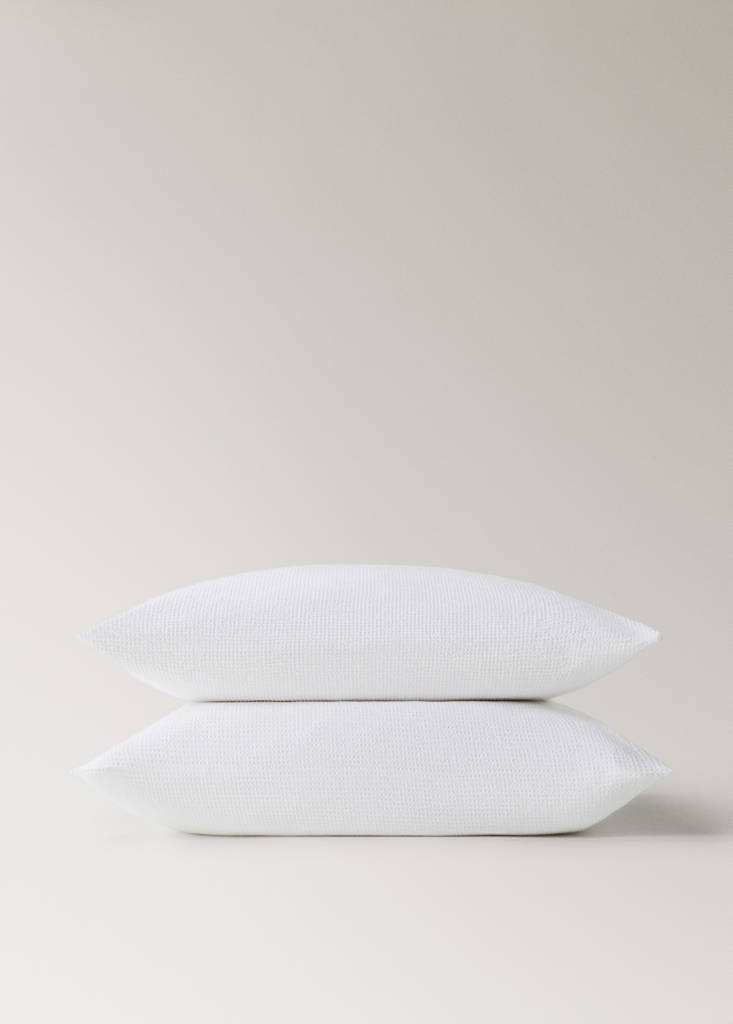 Two cotton garment-dyed mini-waffle pillowcases 60x60 cm — Off White