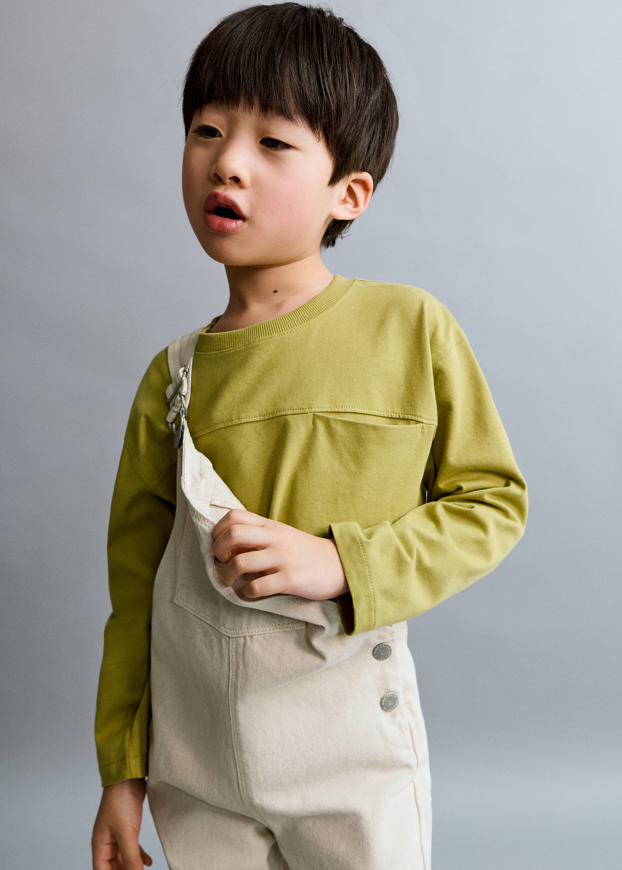 Cotton T-shirt with pocket detail - General plane