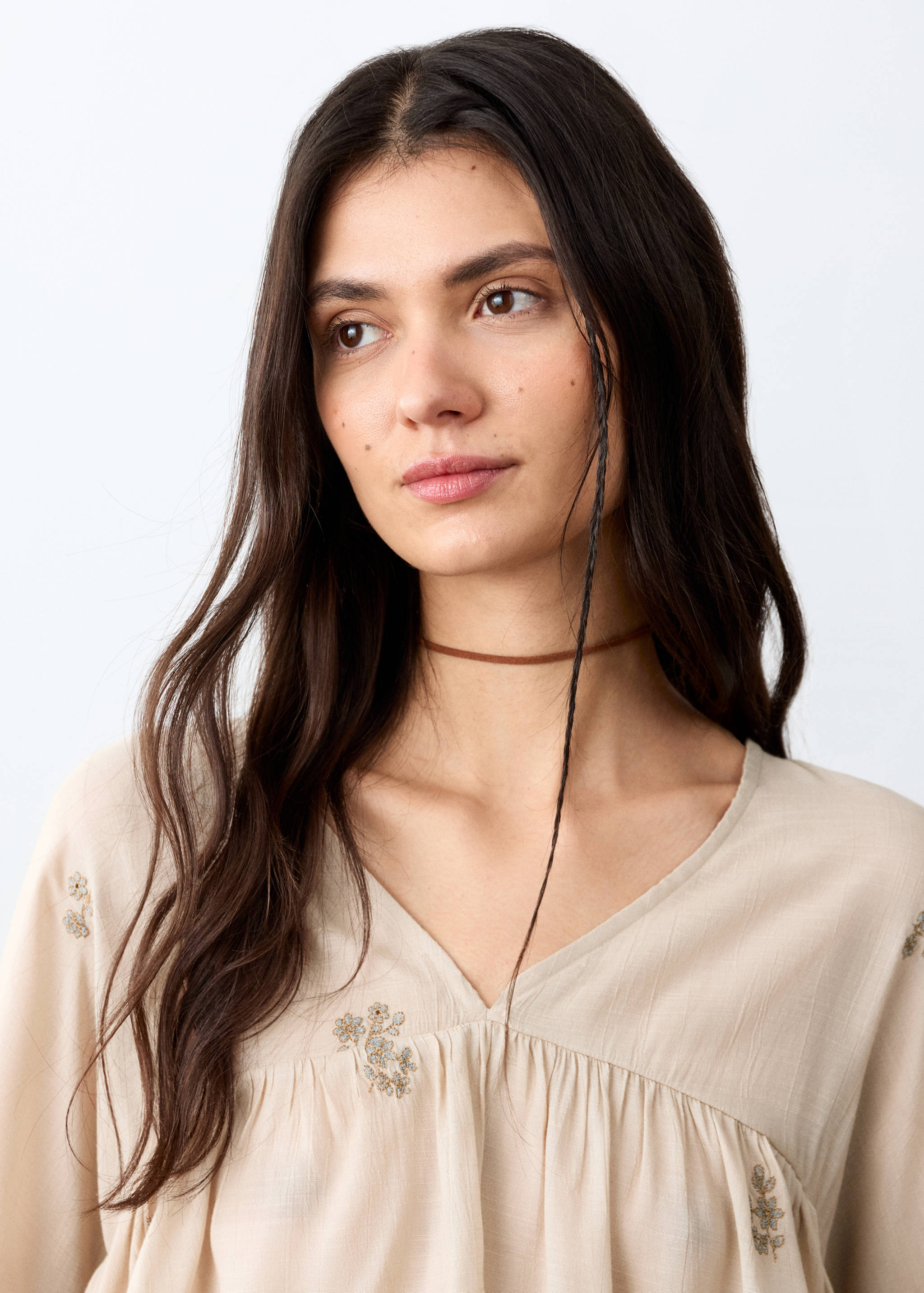 Bead detail blouse - Details of the article 1