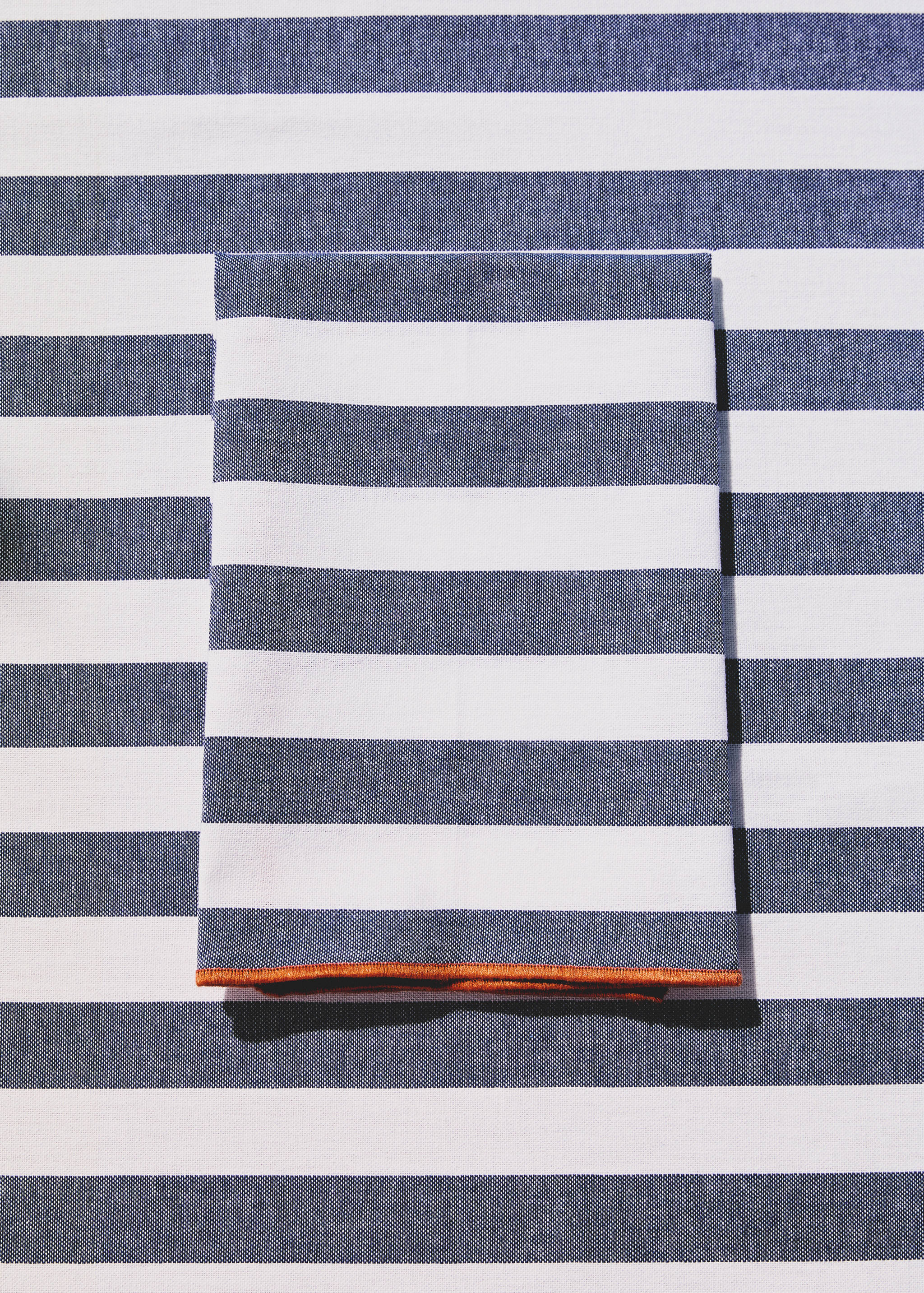 Cotton napkins with coloured stripes - General plane