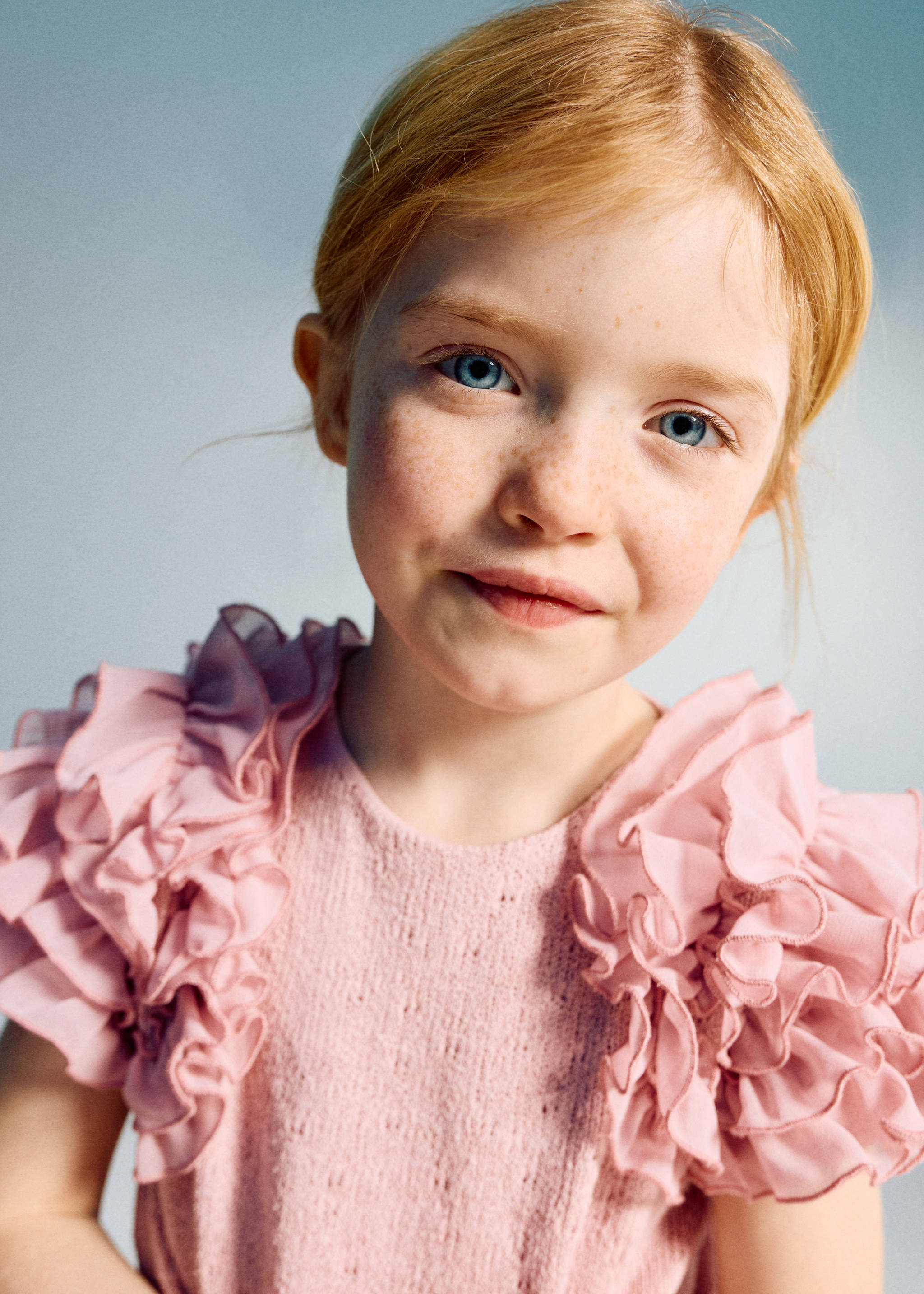 فستان محبوك بتفاصيل كشكشات - تفاصيل المنتج 1