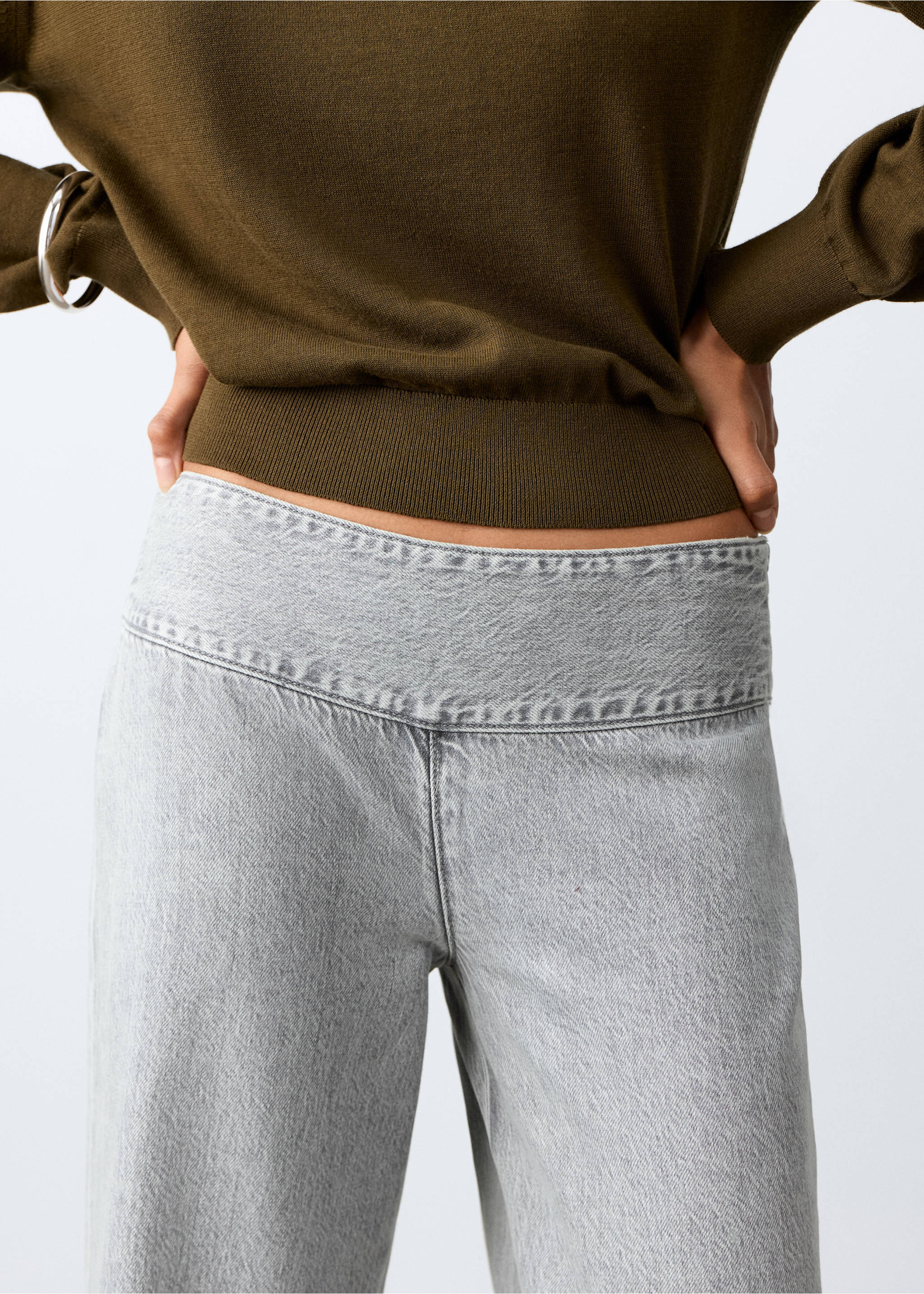 Low waist jeans - Details of the article 6, Denim Grey. Ref: 27074049-00.