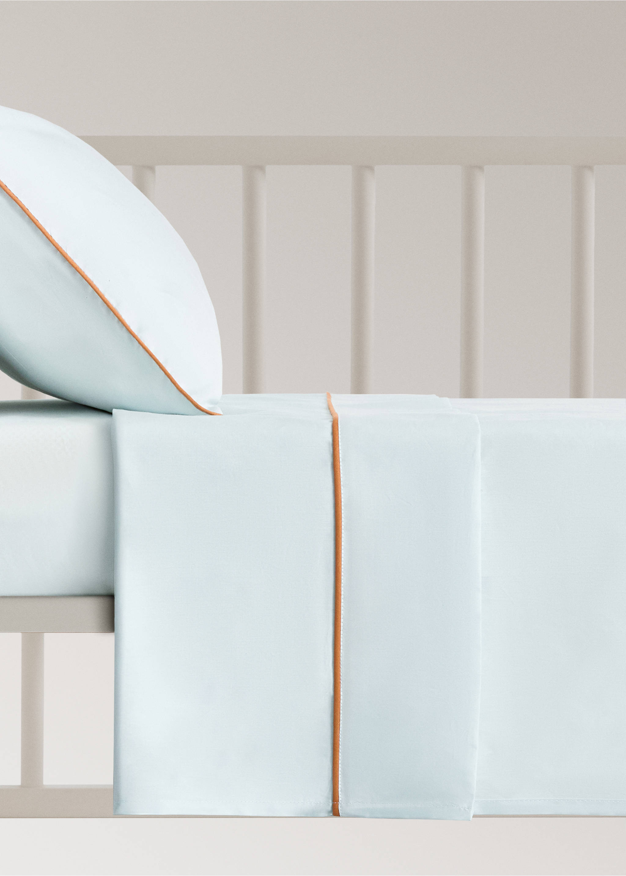 Cot bed top sheet in cotton percale with contrasting piping - Article without model, Aqua Green. Ref: 27074064-00.