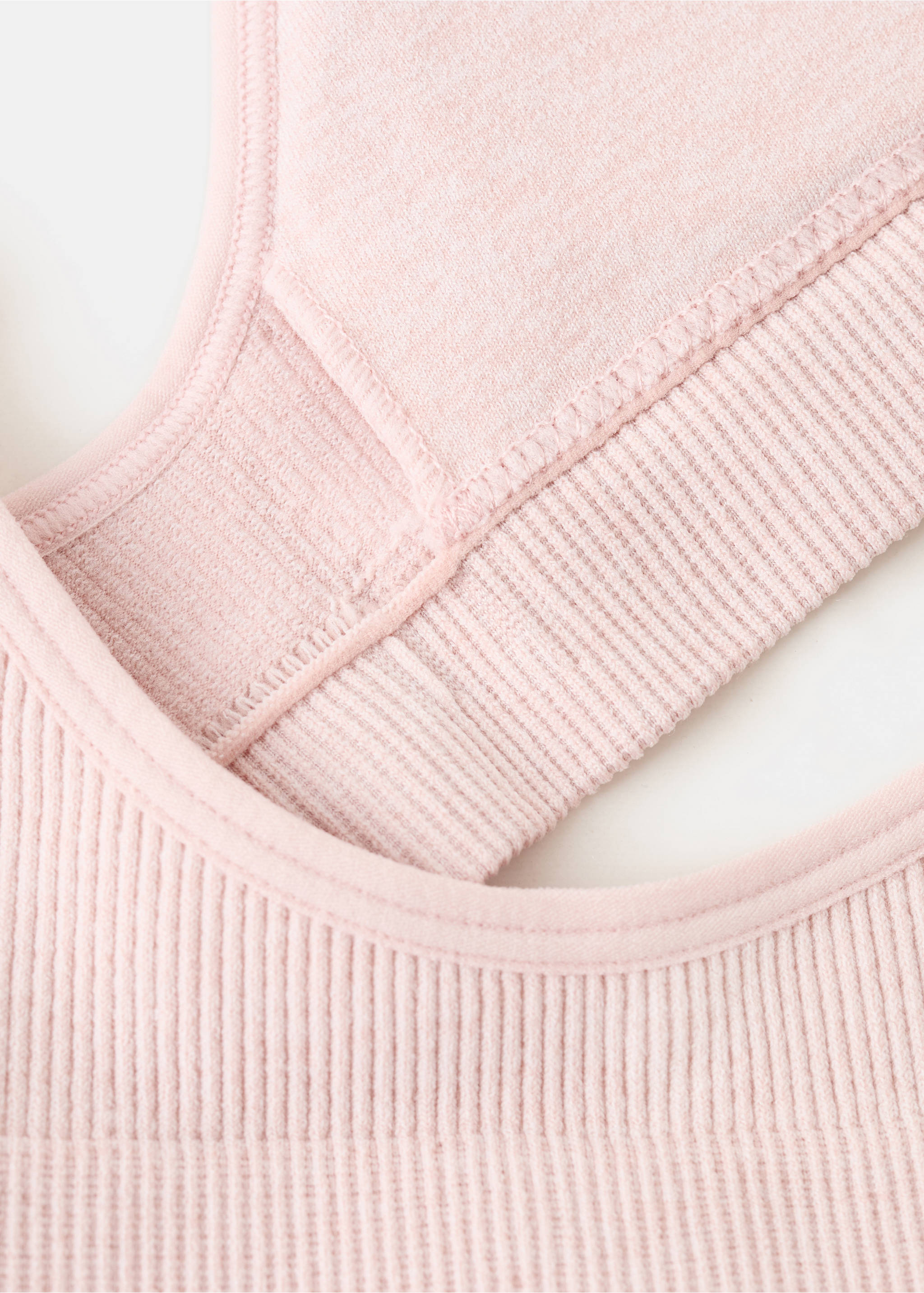 Essential triangle bra - Details of the article 8, Pastel Pink. Ref: 27074067-00.