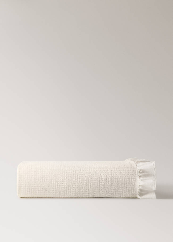 Jacquard-Baumwoll-Kinderbettdecke mit Volant für ein 90 cm Bett — Cremeweiß