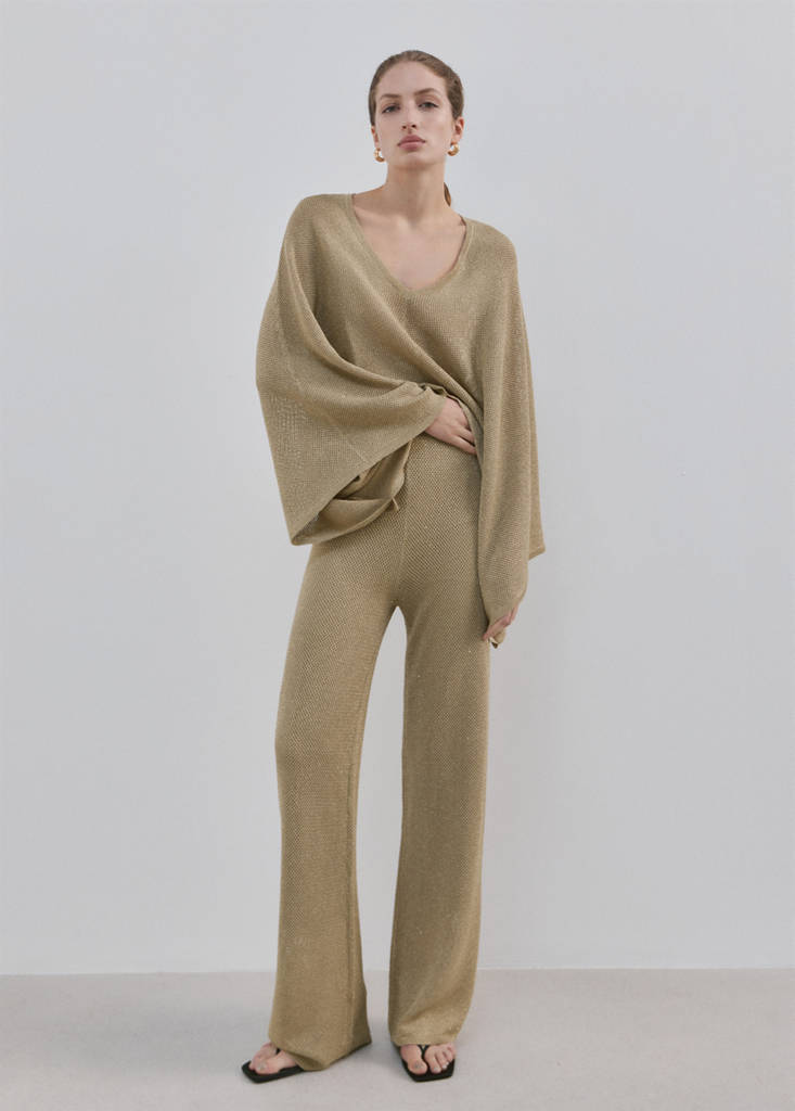 Knit trousers with mid-rise — Gold