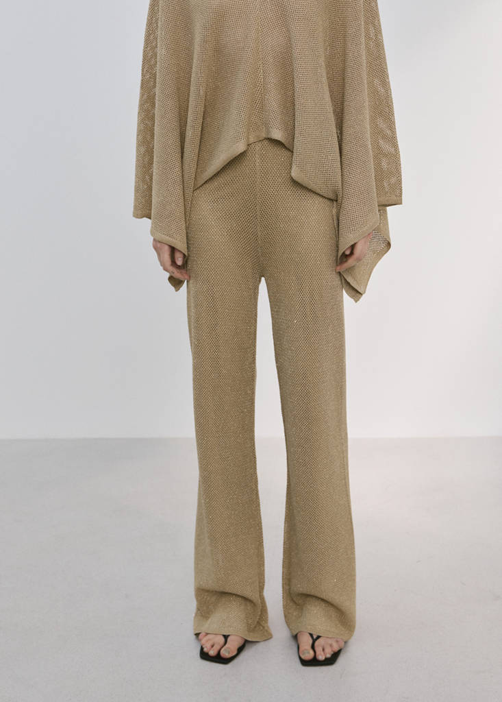 Knit trousers with mid-rise — Gold