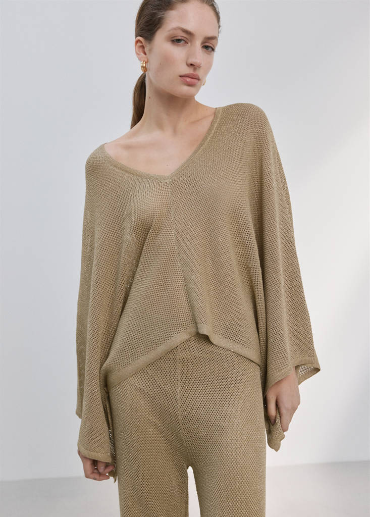 Knit trousers with mid-rise — Gold