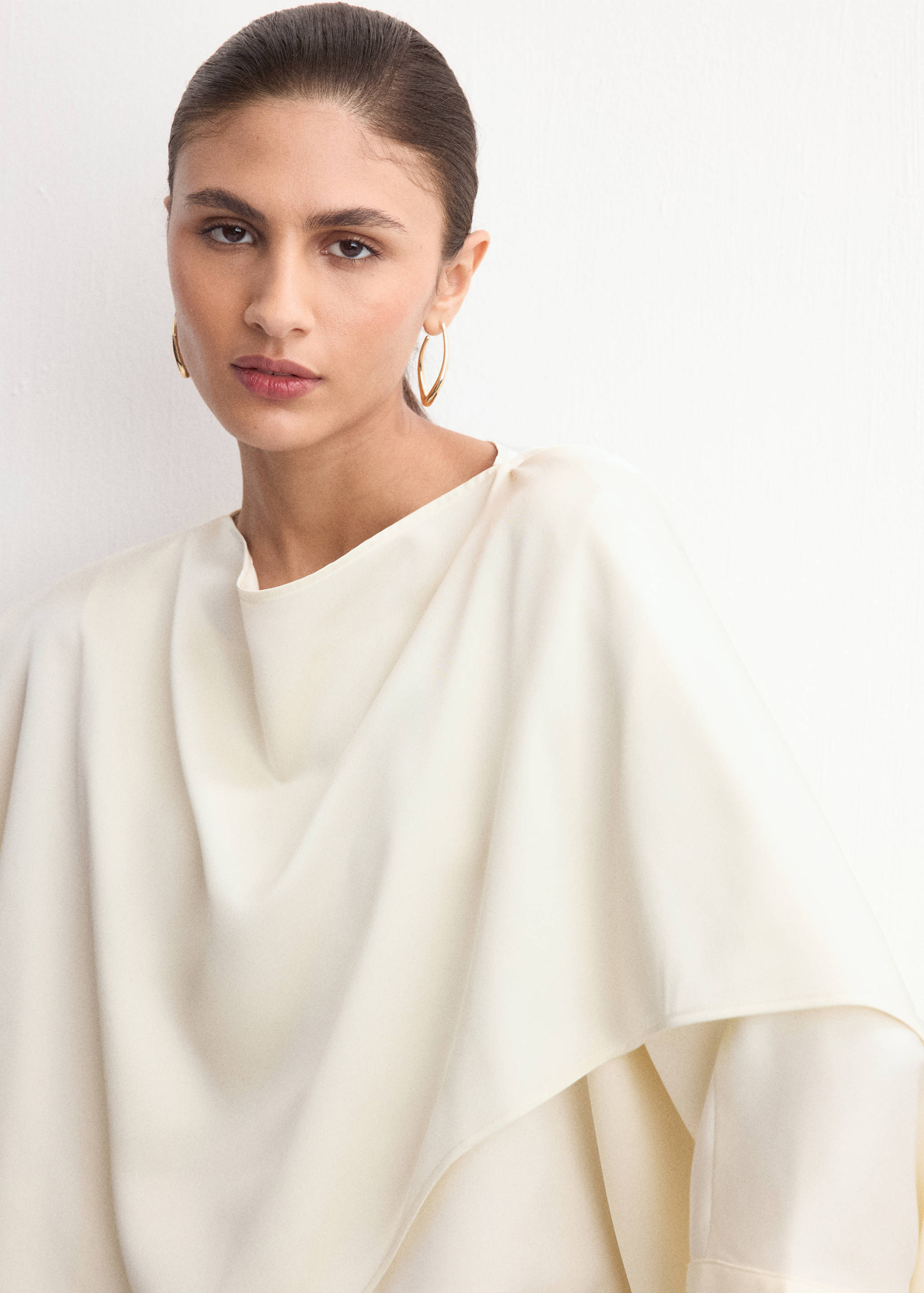 Blusa satinada evasé - Detalle del artículo 1