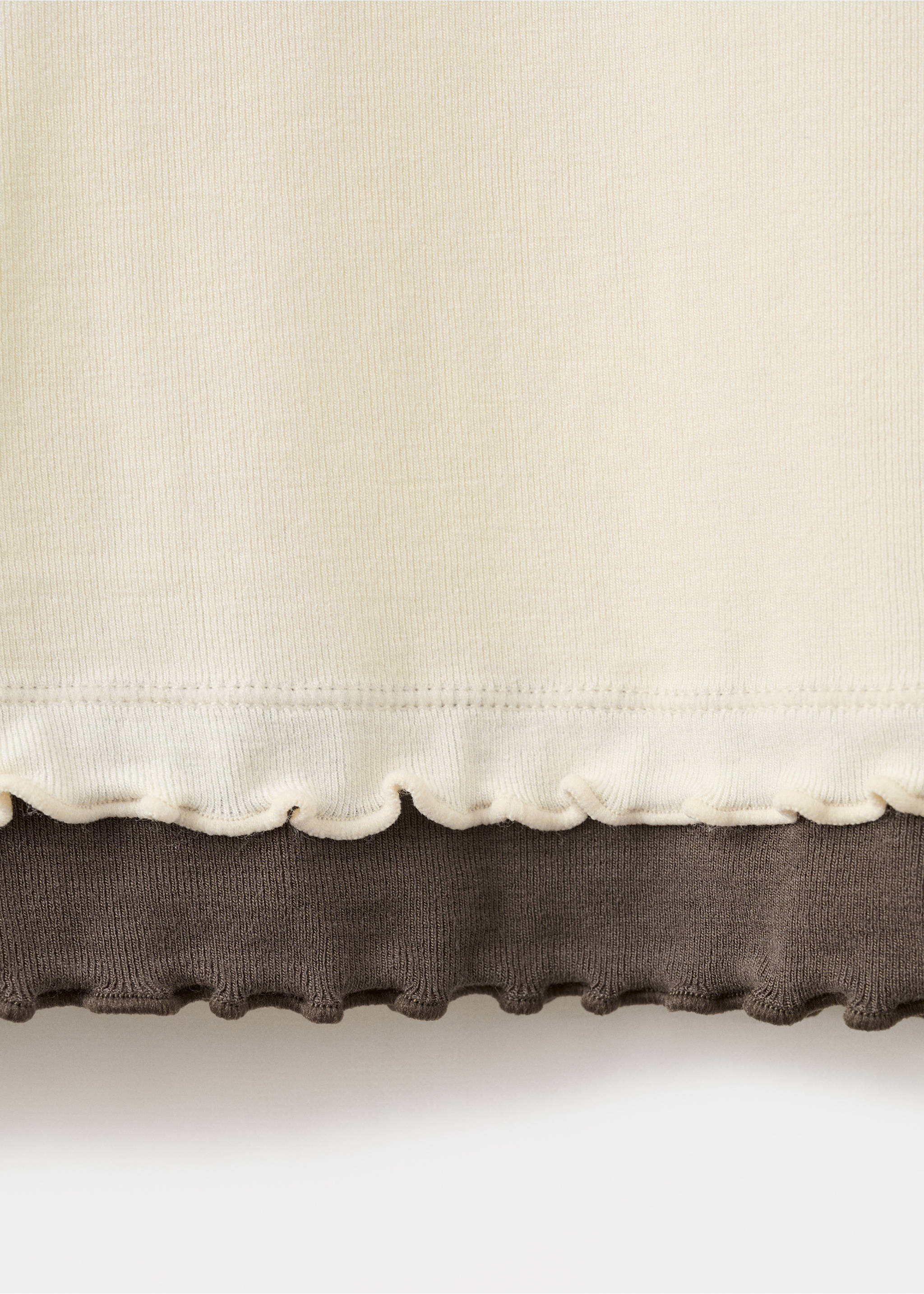 Contrasting T-shirt - Details of the article 0, Ecru. Ref: 27074079-00.