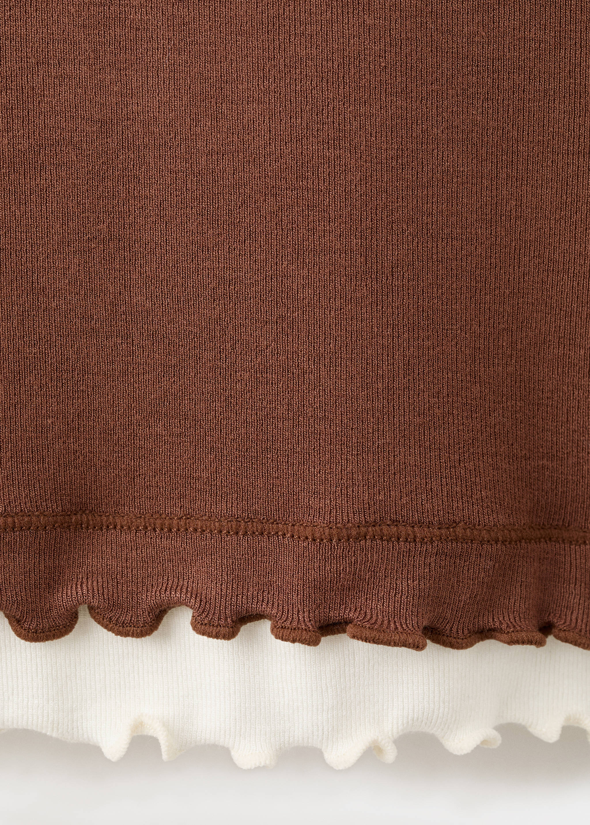 Contrasting T-shirt - Details of the article 0