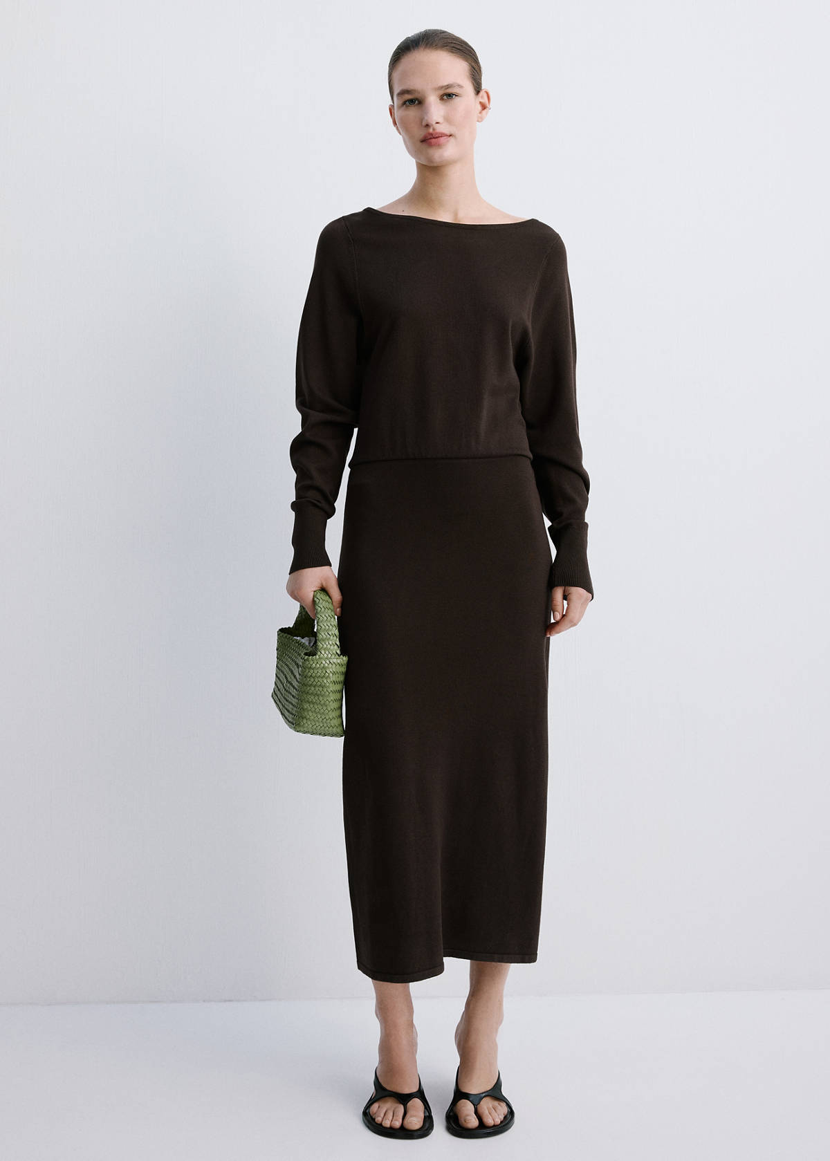 Fine-knit flared dress — Chocolate