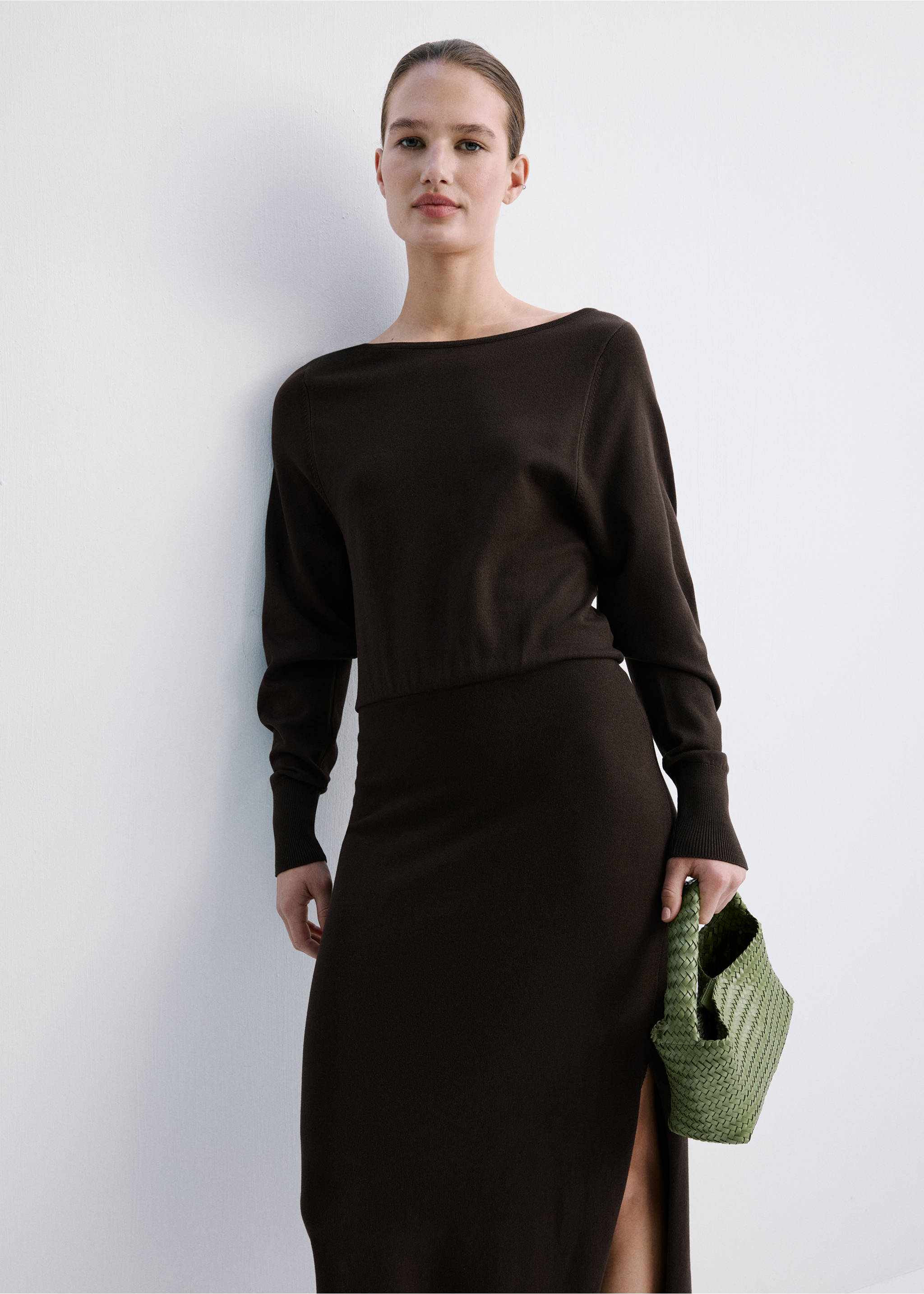 Fine-knit flared dress - Medium plane, Chocolate. Ref: 27074083-01.