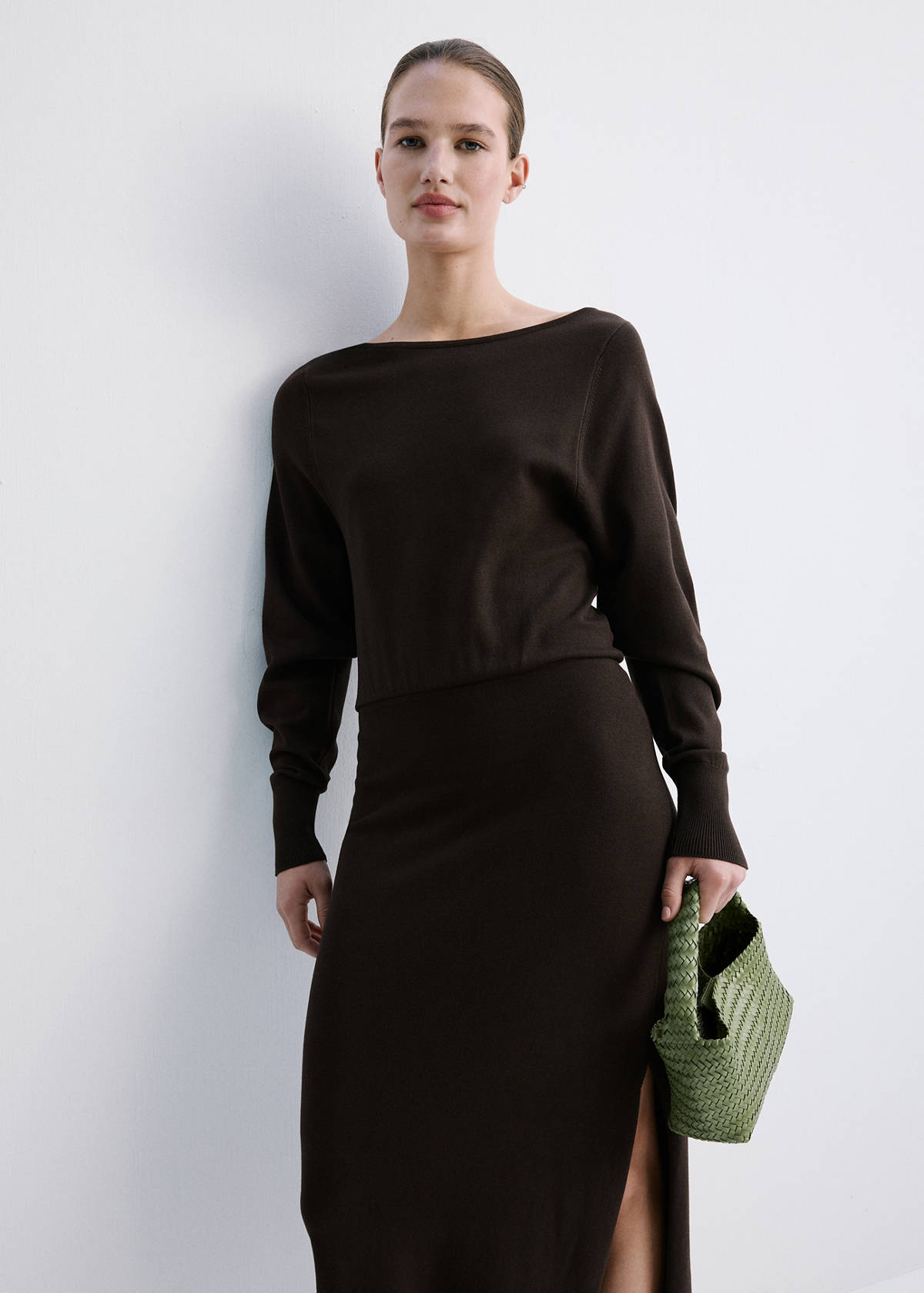 Fine-knit flared dress — Chocolate