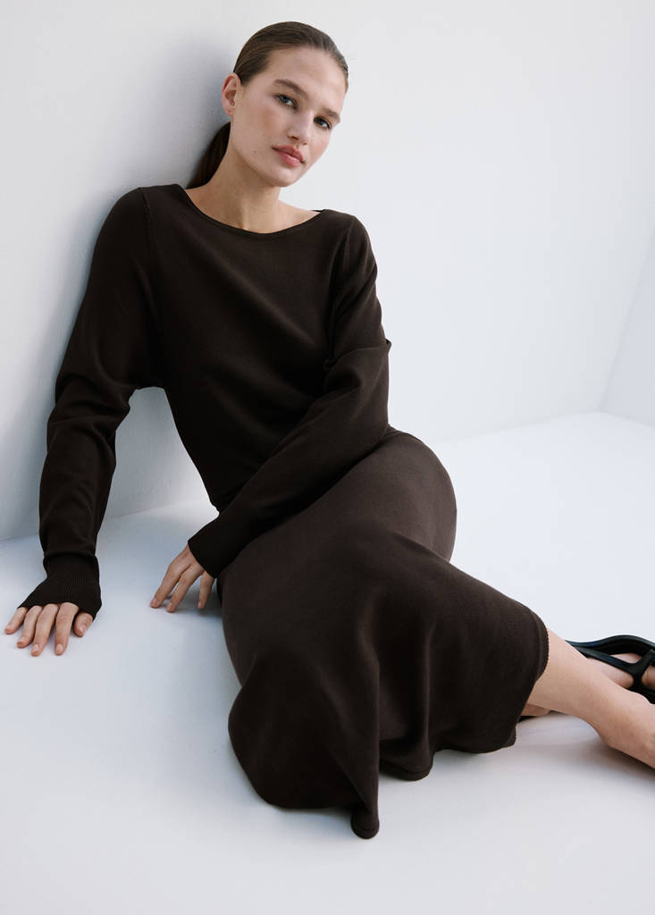 Fine-knit flared dress — Chocolate