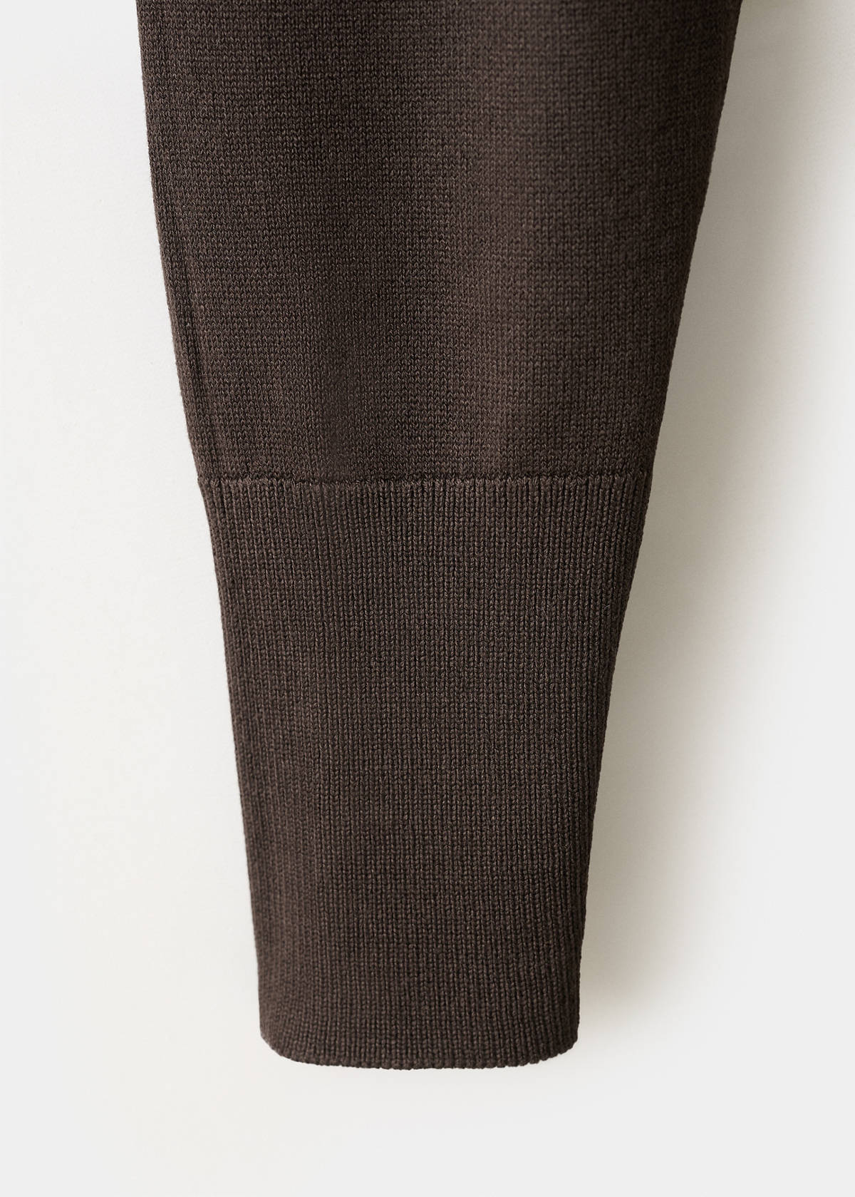 Fine-knit flared dress — Chocolate