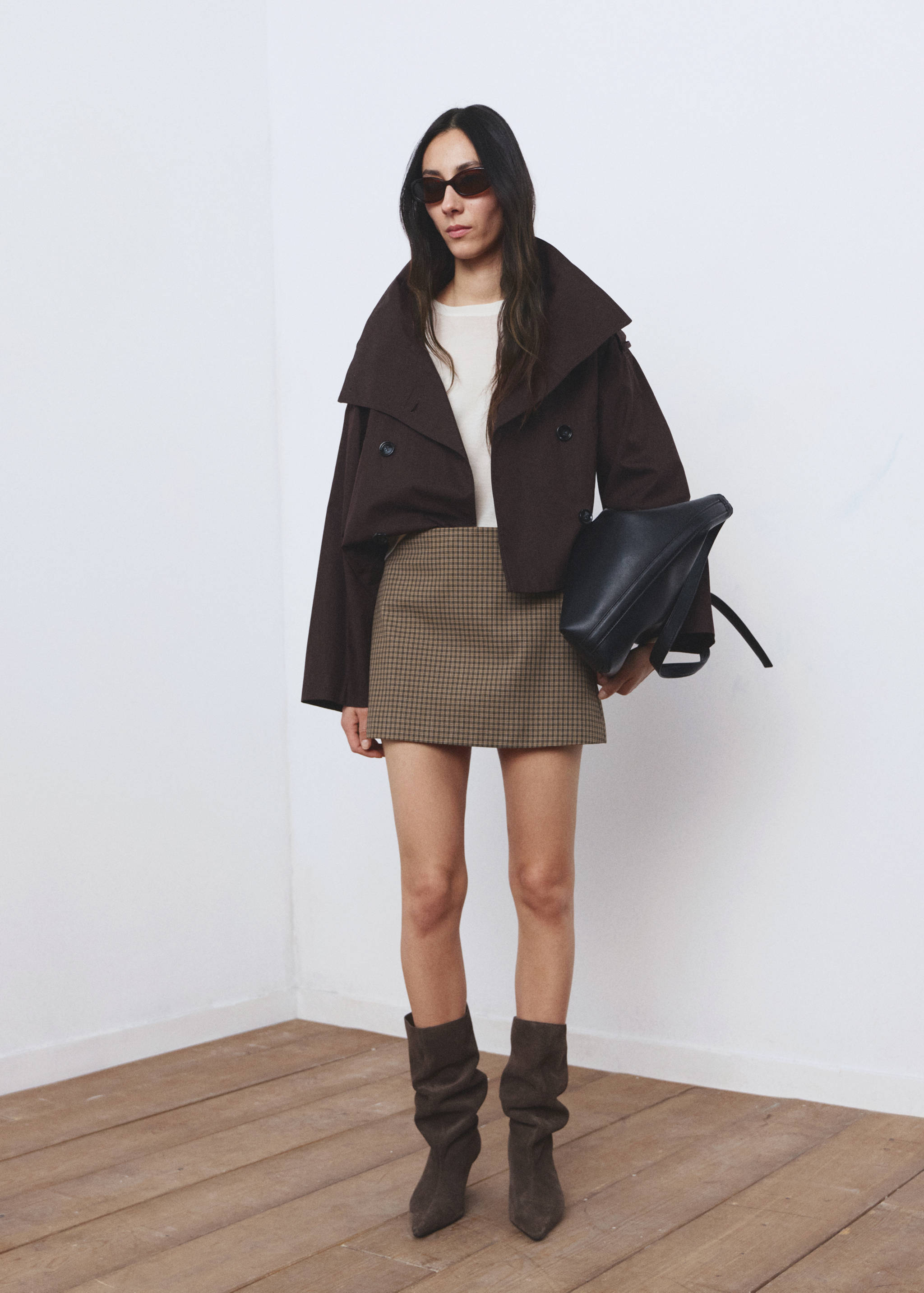 Falda corta pata de gallo - Plano general