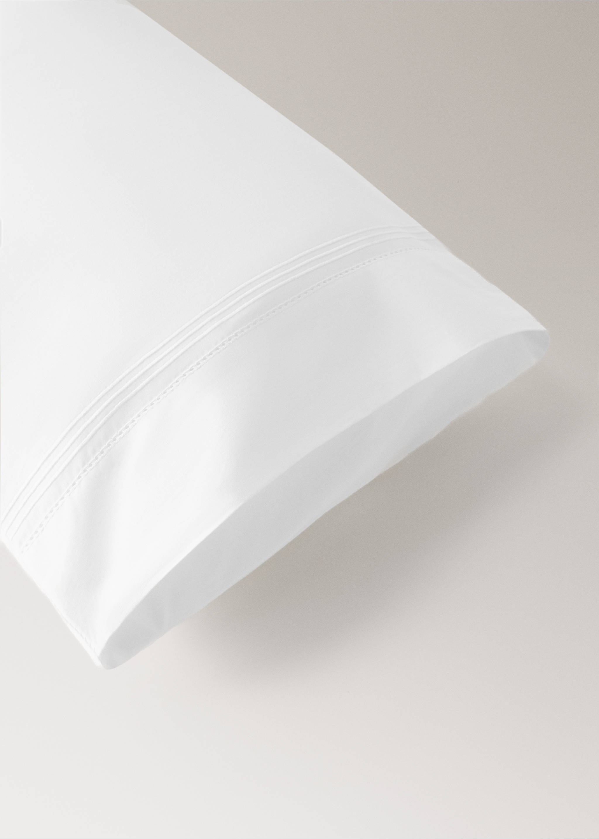 Cot bed pillowcase in percale cotton with hemstitching 30x50 cm - Details of the article 1, White. Ref: 27074093-00.