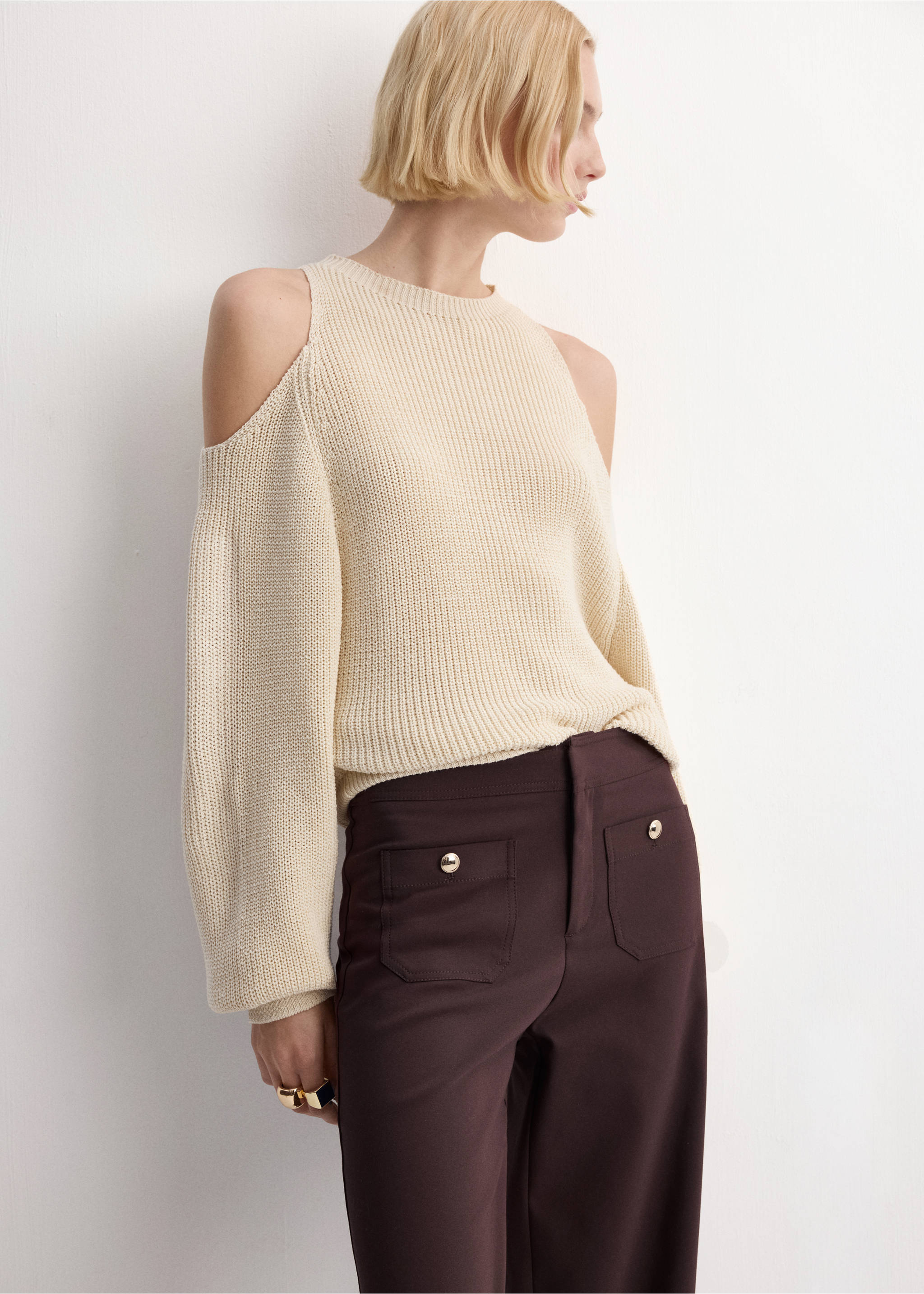 Pantalón recto botones joya - Detalle del artículo 1, Vino. Ref: 27074094-00.
