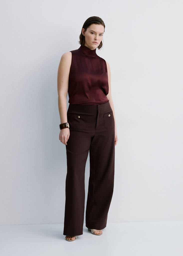 Straight trousers with jewel buttons — Wine