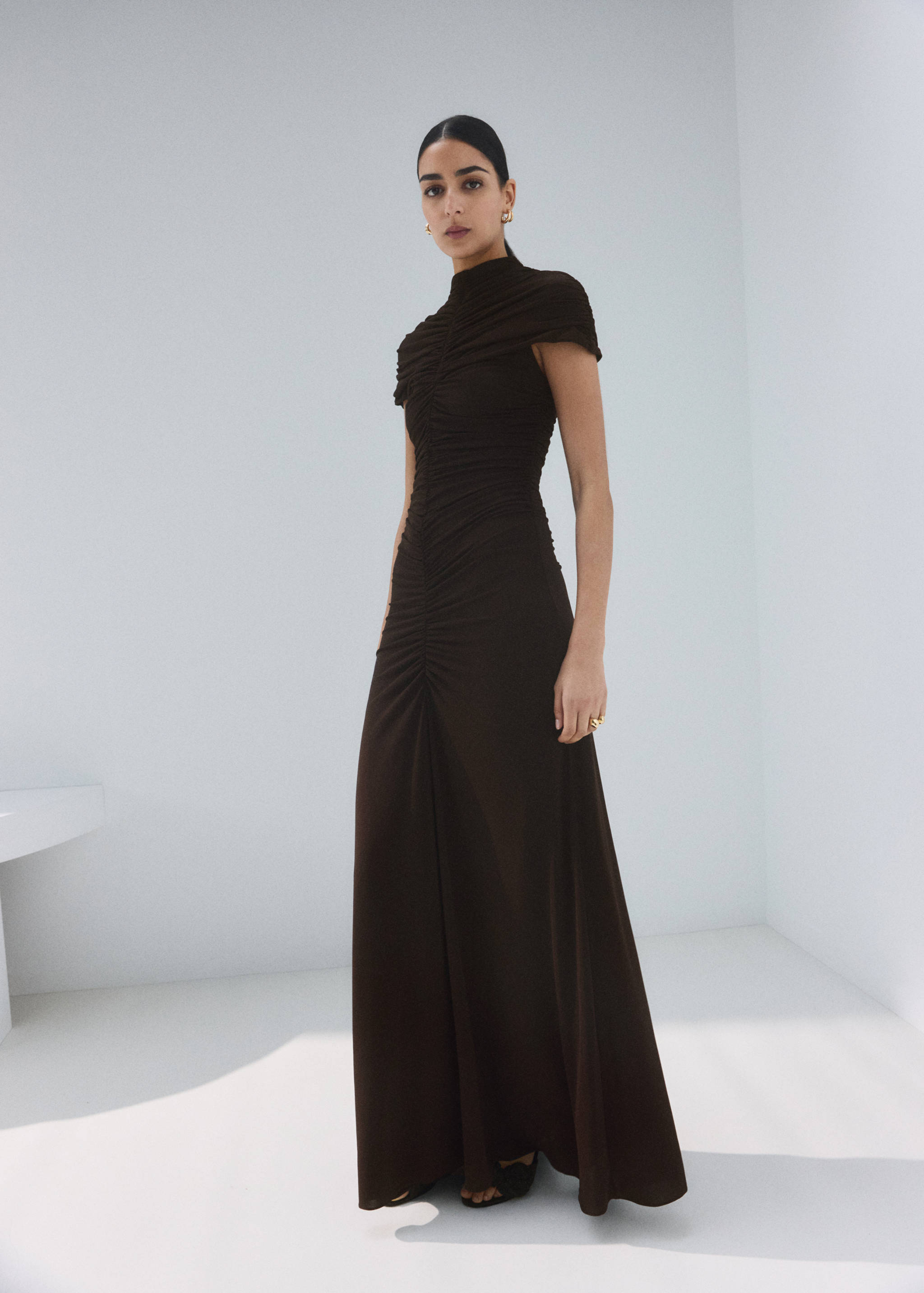 Flared dress with gathered body - General plane