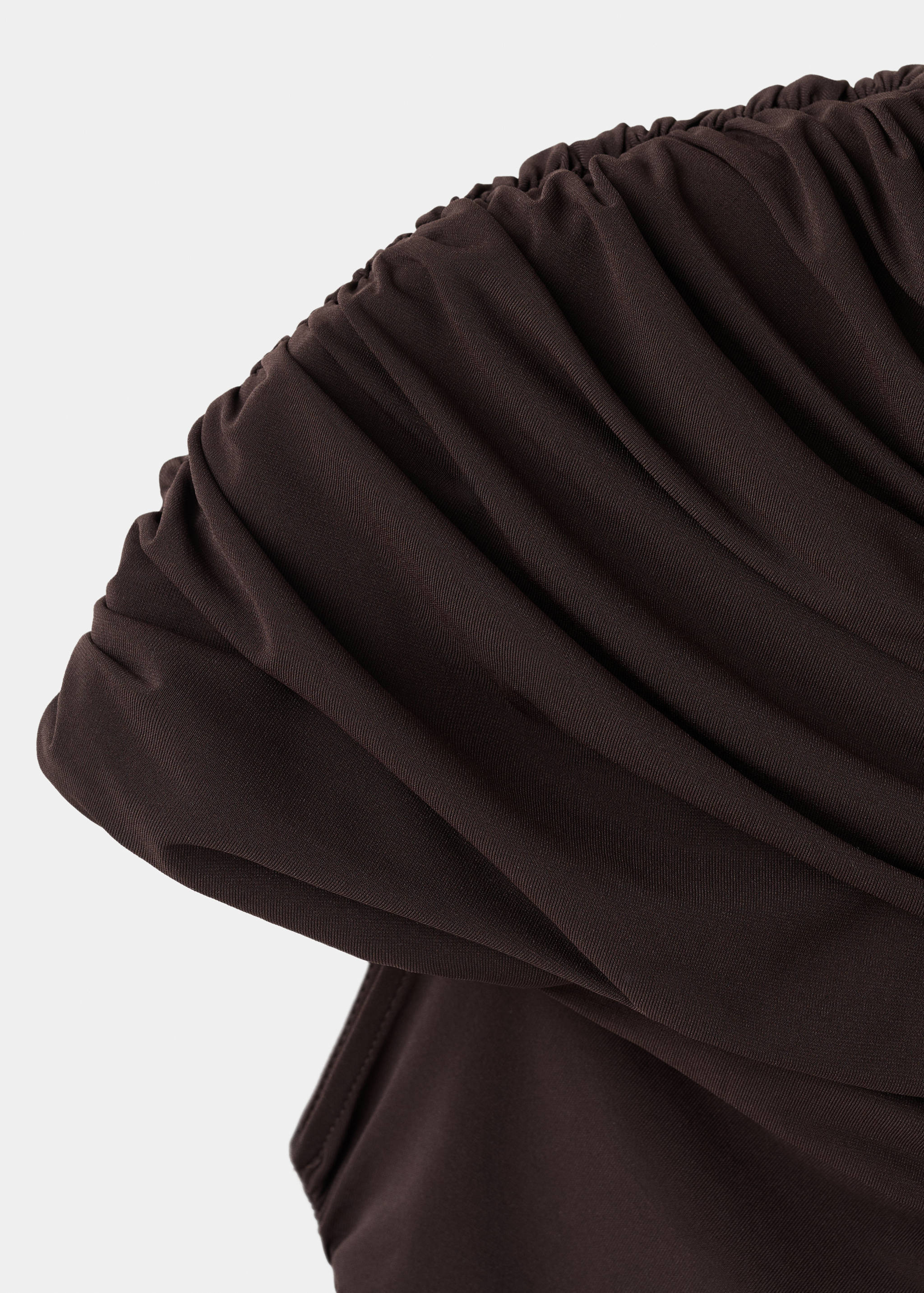 Flared dress with gathered body - Details of the article 8