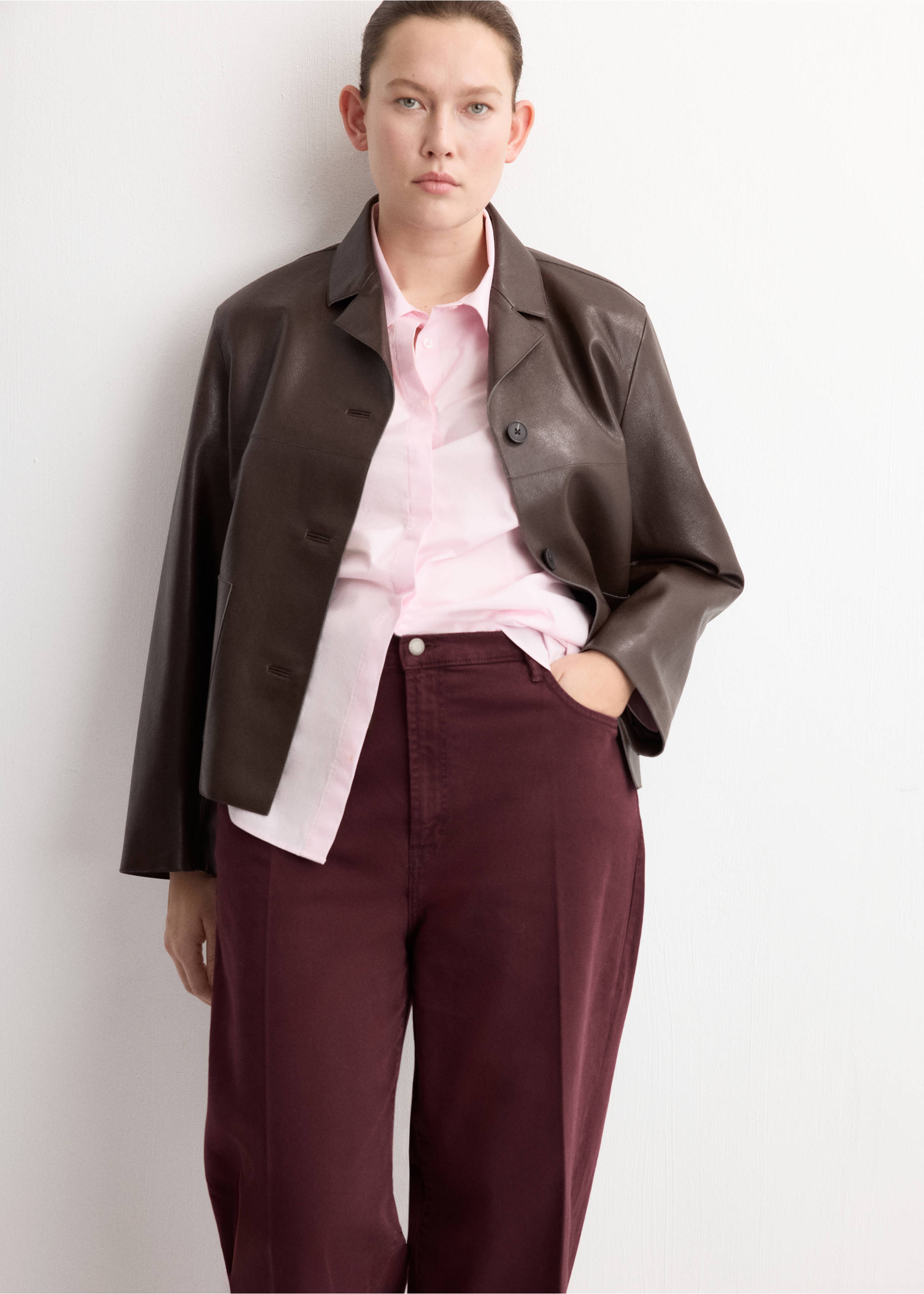 Jeans wide leg tiro alto - Detalle del artículo 5, Vino. Ref: 27074096-00.