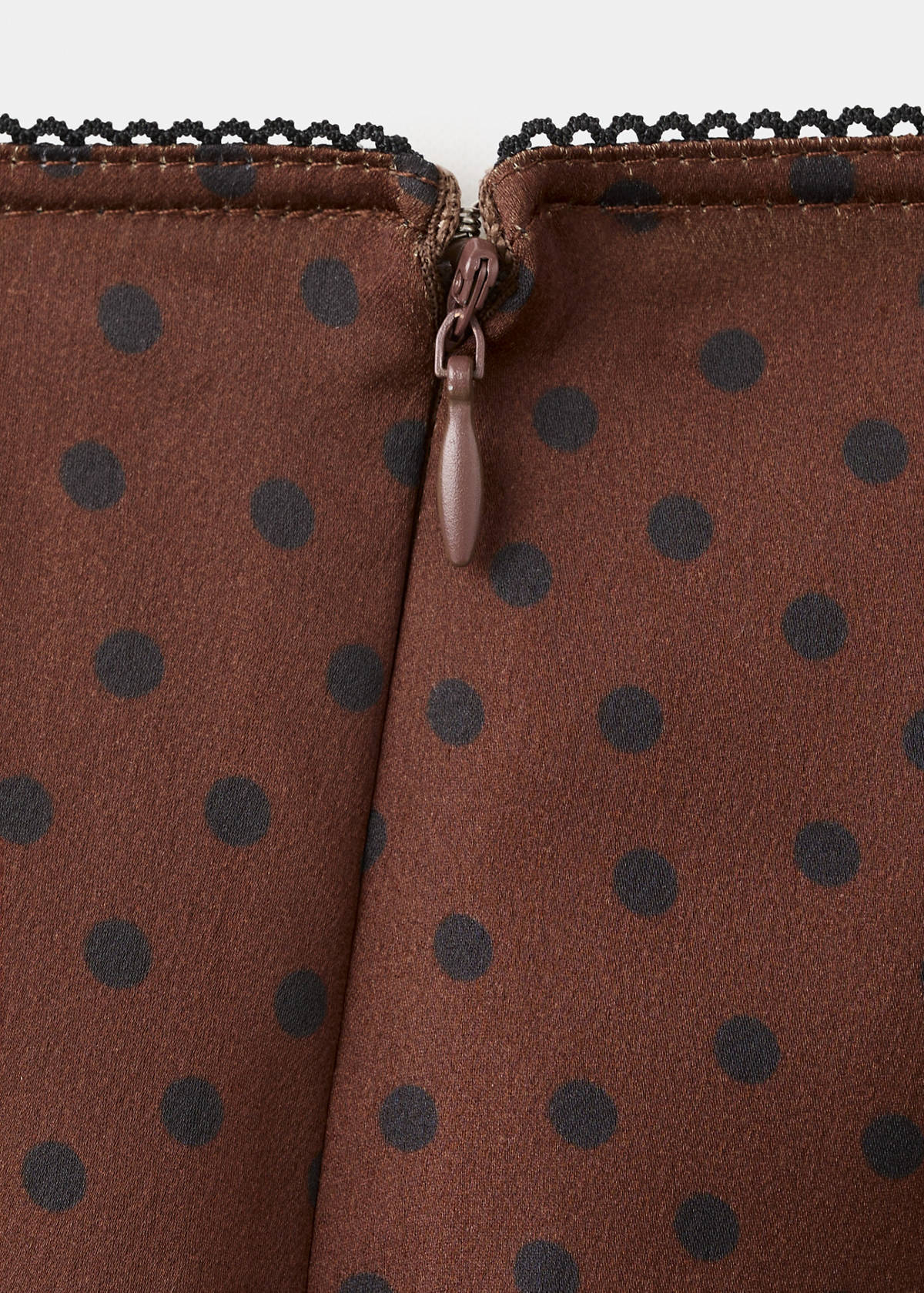 Polka dot slip skirt — Brown