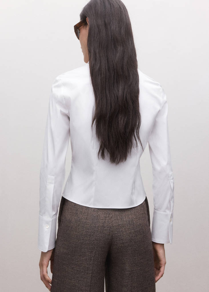 Fitted shirt with hidden closure — White