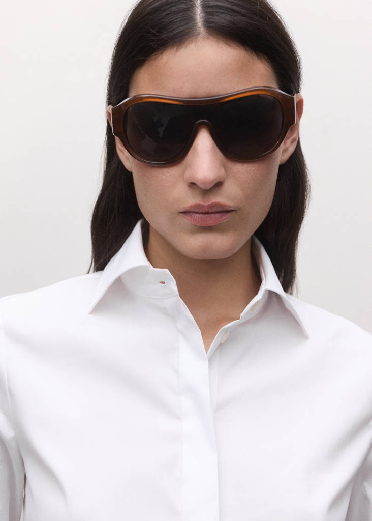 Fitted shirt with hidden closure — White