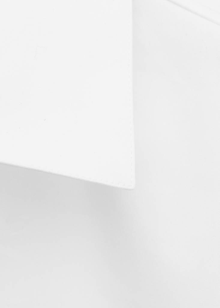 Fitted shirt with hidden closure — White