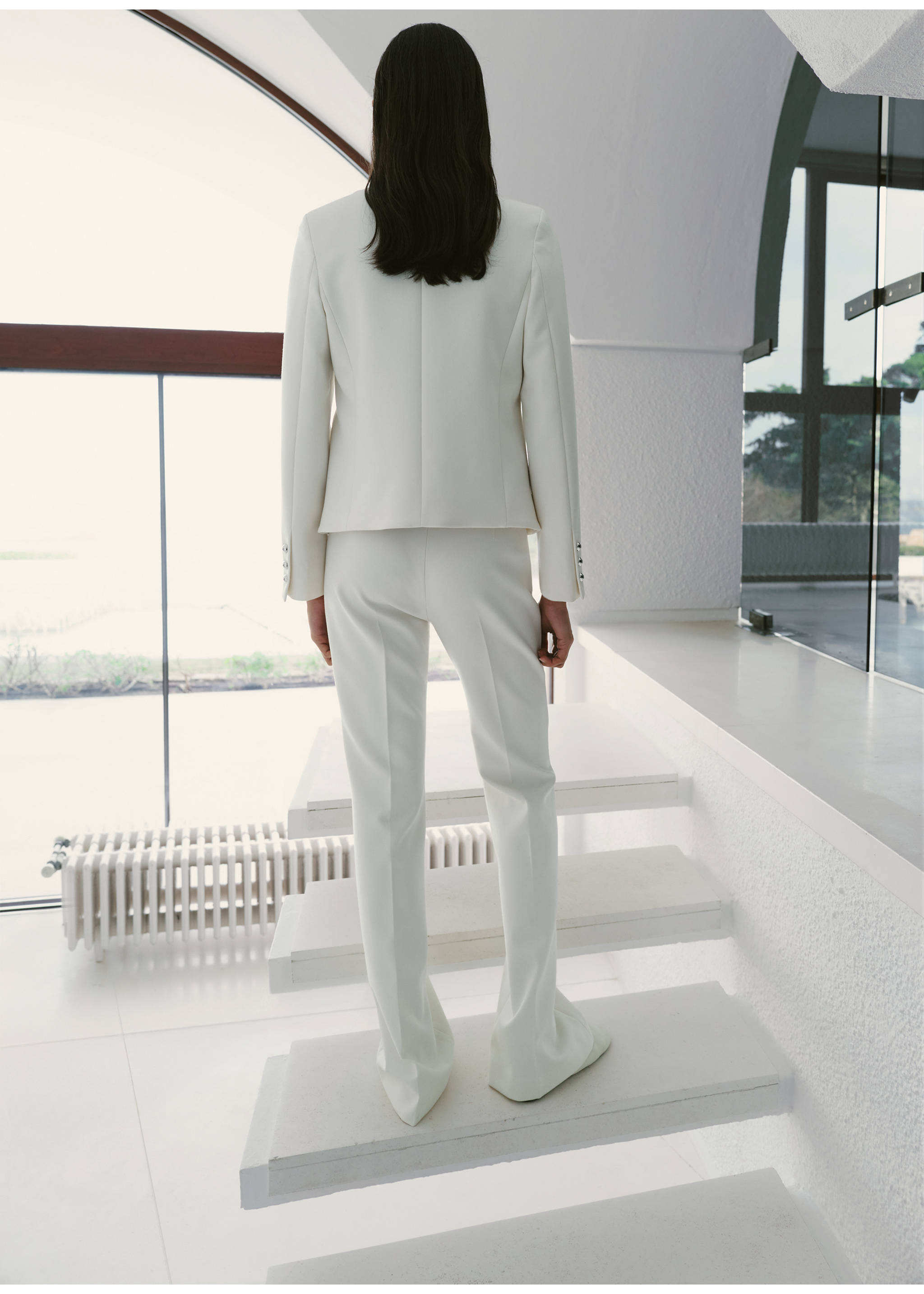 Veste à col officier boutons bijoux - Verso de l’article, Blanc cassé. Ref: 27074101-00.