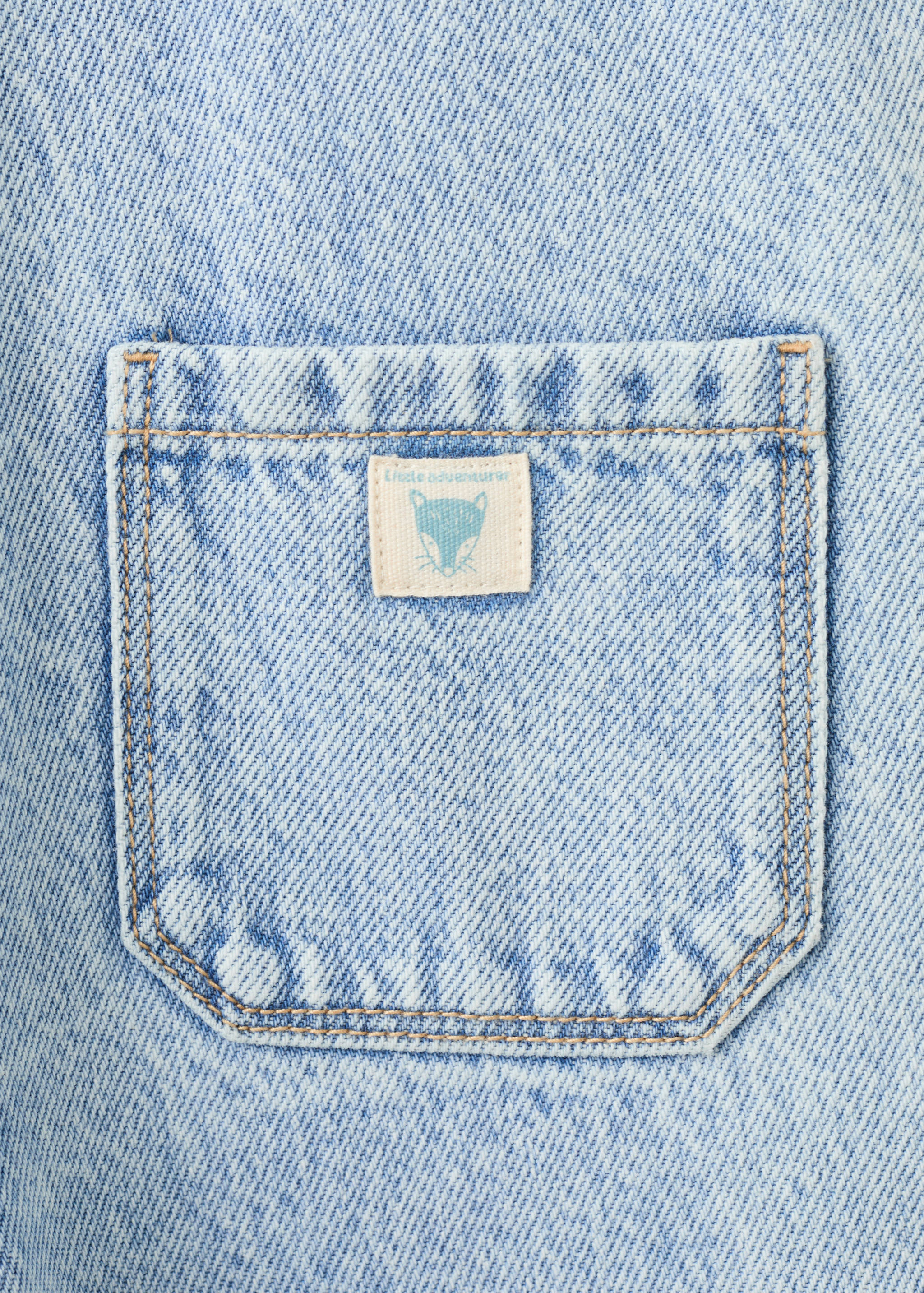 Salopetă lungă din denim - Detaliu al articolului 0