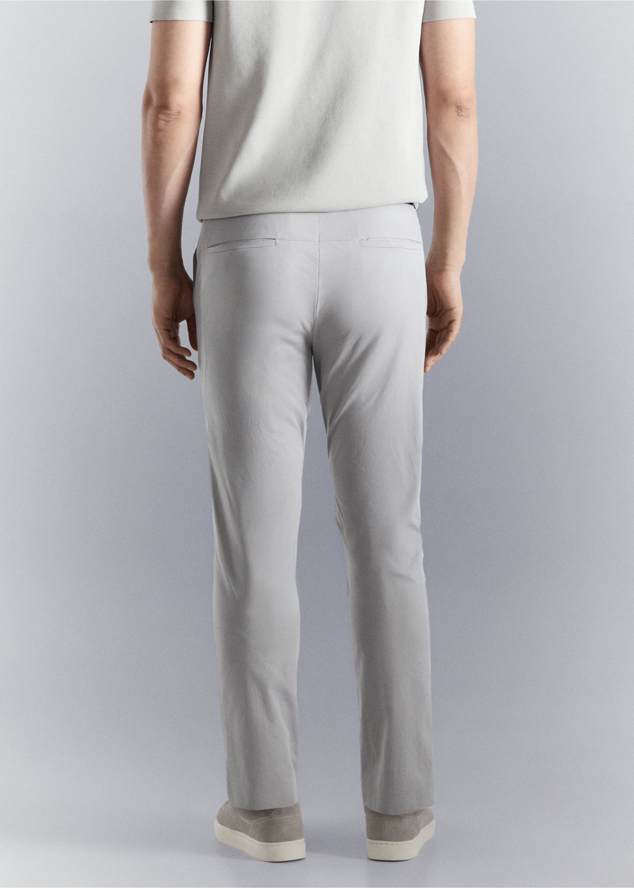 Pantalón slim fit water-repellent - Reverso del artículo, Gris hielo. Ref: 27074407-00.