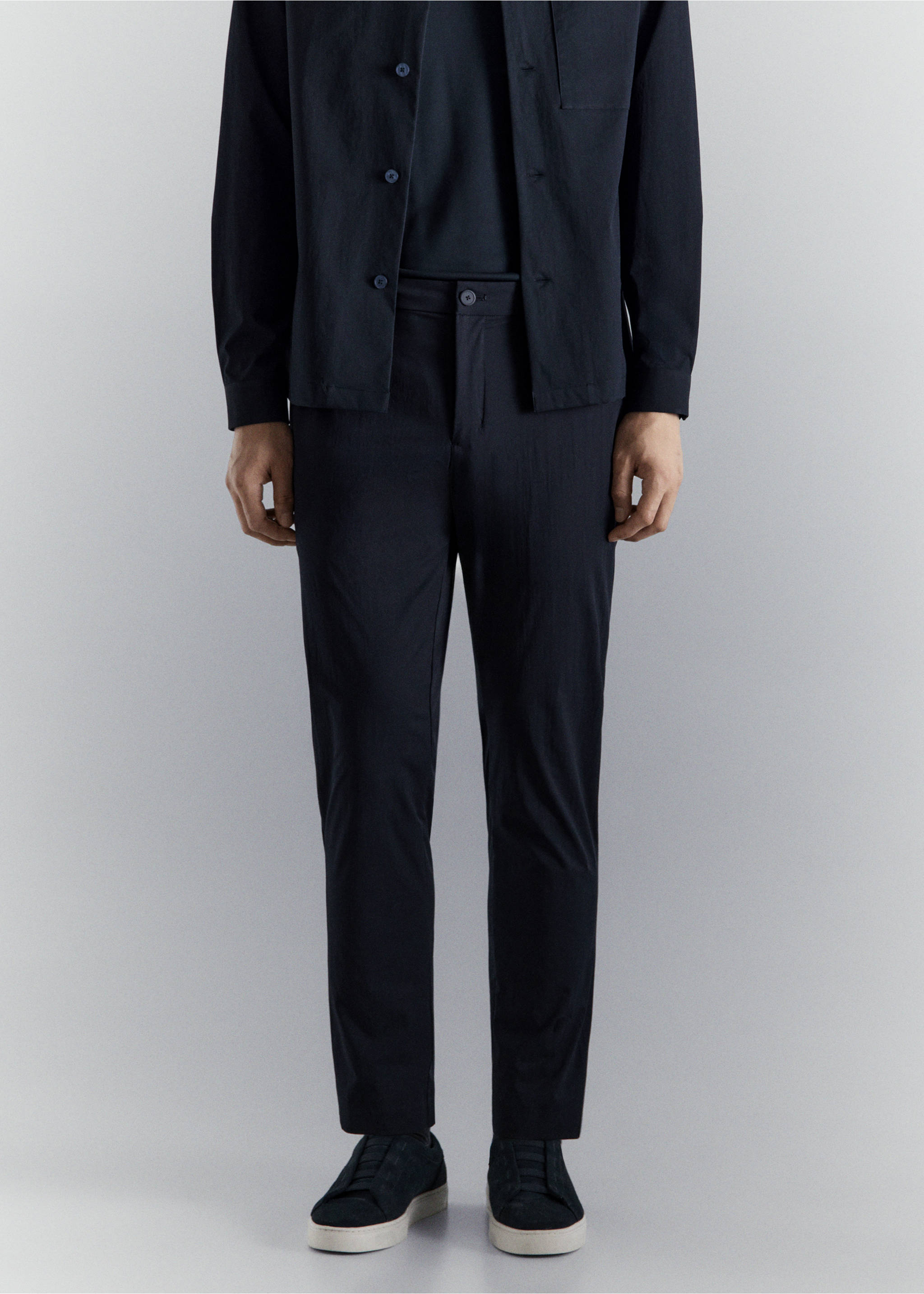 Pantalón slim fit water-repellent - Plano medio, Azul marino. Ref: 27074407-00.