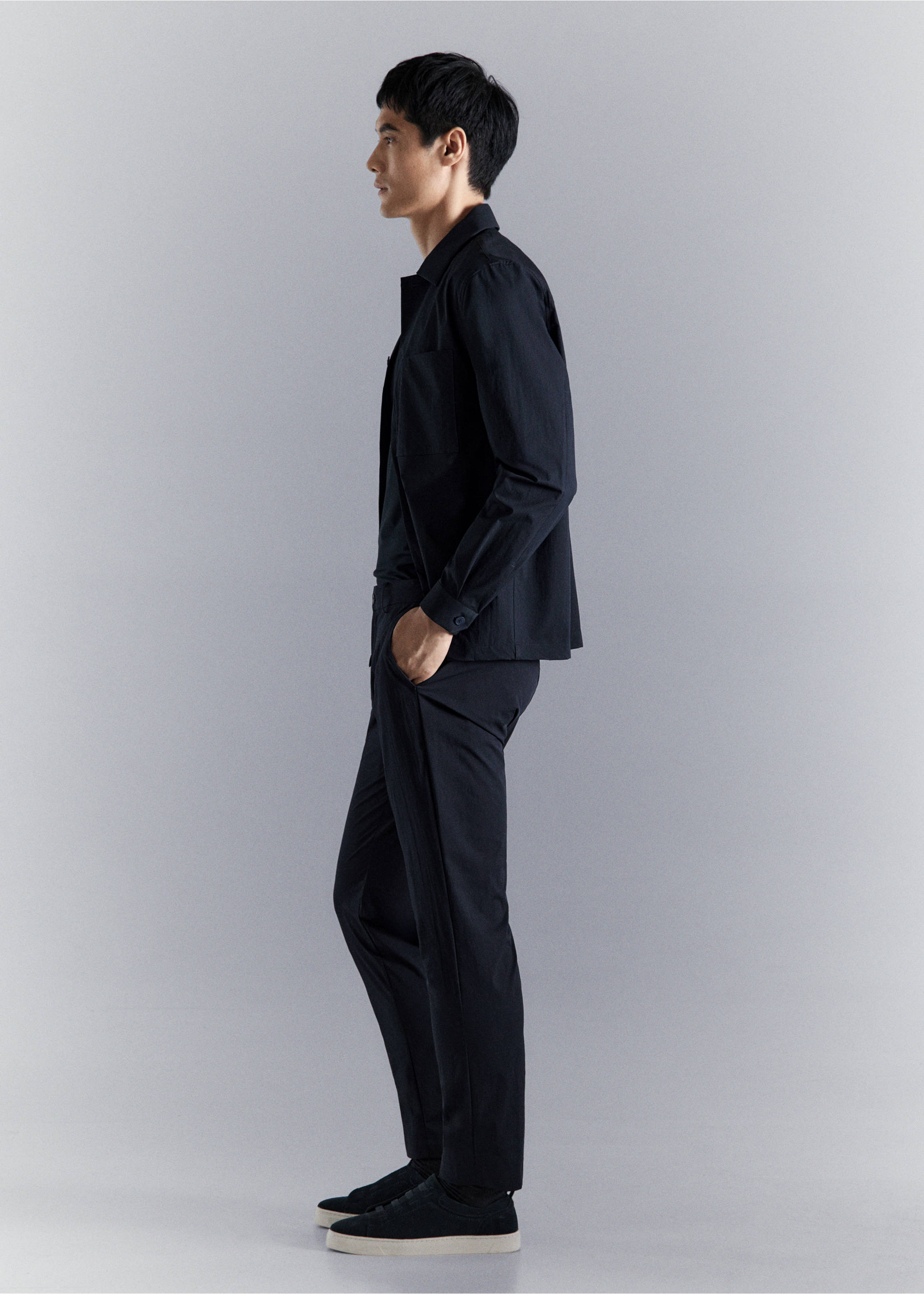 Pantalón slim fit water-repellent - Detalle del artículo 2, Azul marino. Ref: 27074407-00.