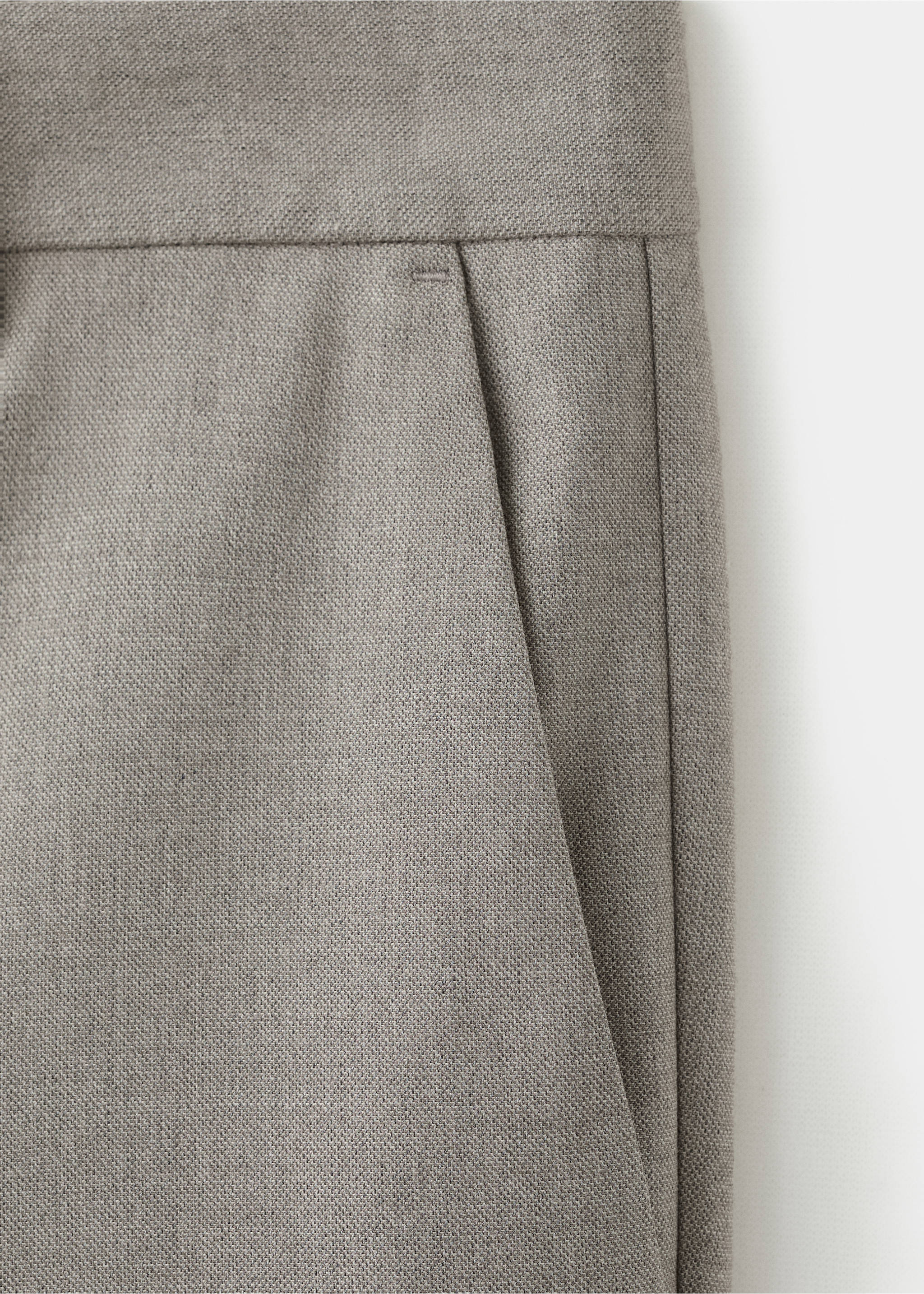 Slim fit rövidre szabott nadrág - A termék adatai 8, Bézs. Ref: 27074408-00.