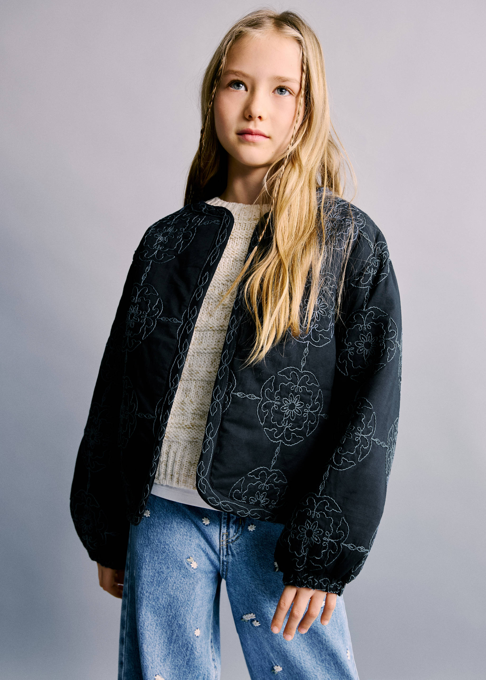 Quilted jacket with embroidered details - Medium plane
