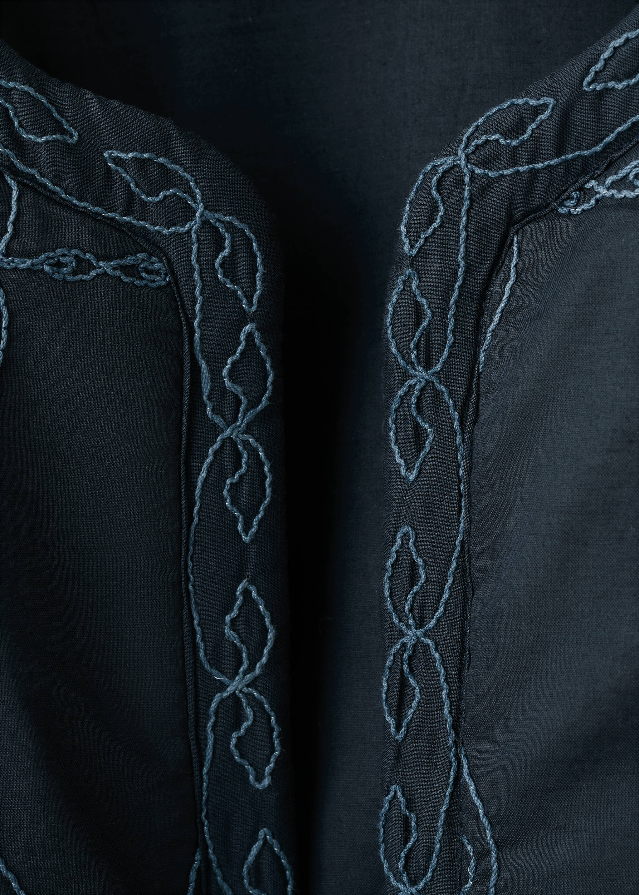 Quilted jacket with embroidered details - Details of the article 8