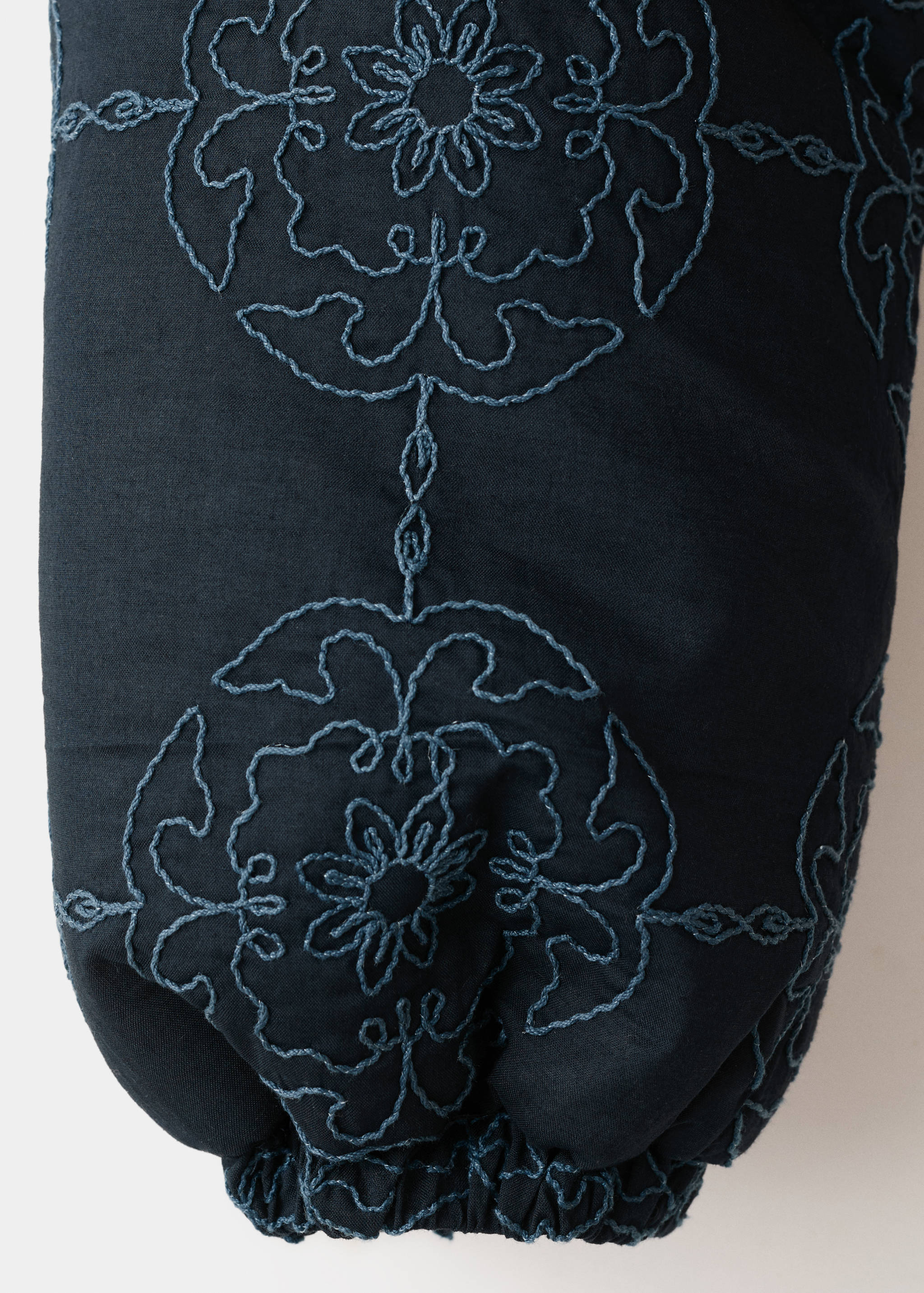 Quilted jacket with embroidered details - Details of the article 0