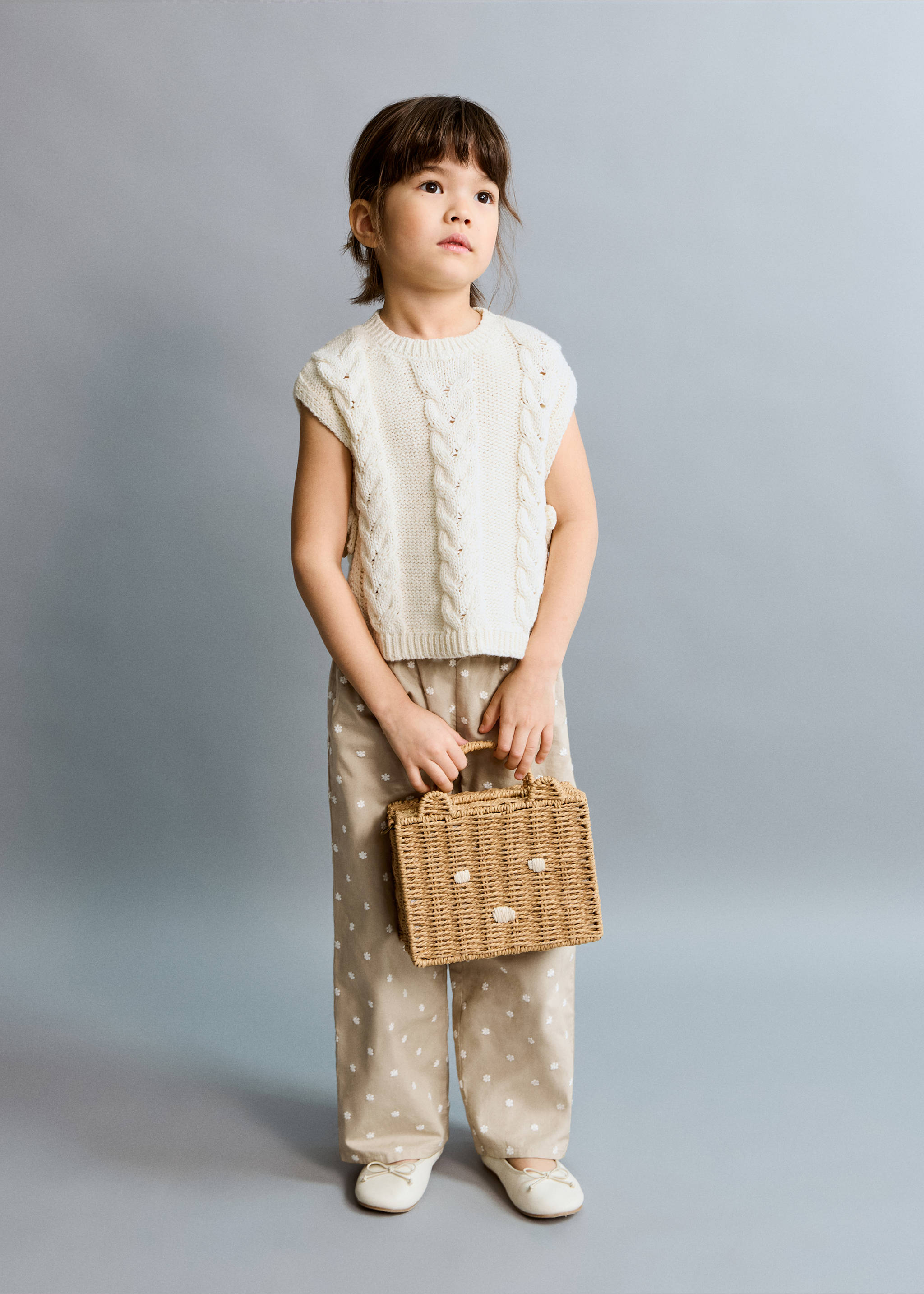 Chaleco punto trenzado - Plano general, Blanco roto. Ref: 27074421-00.