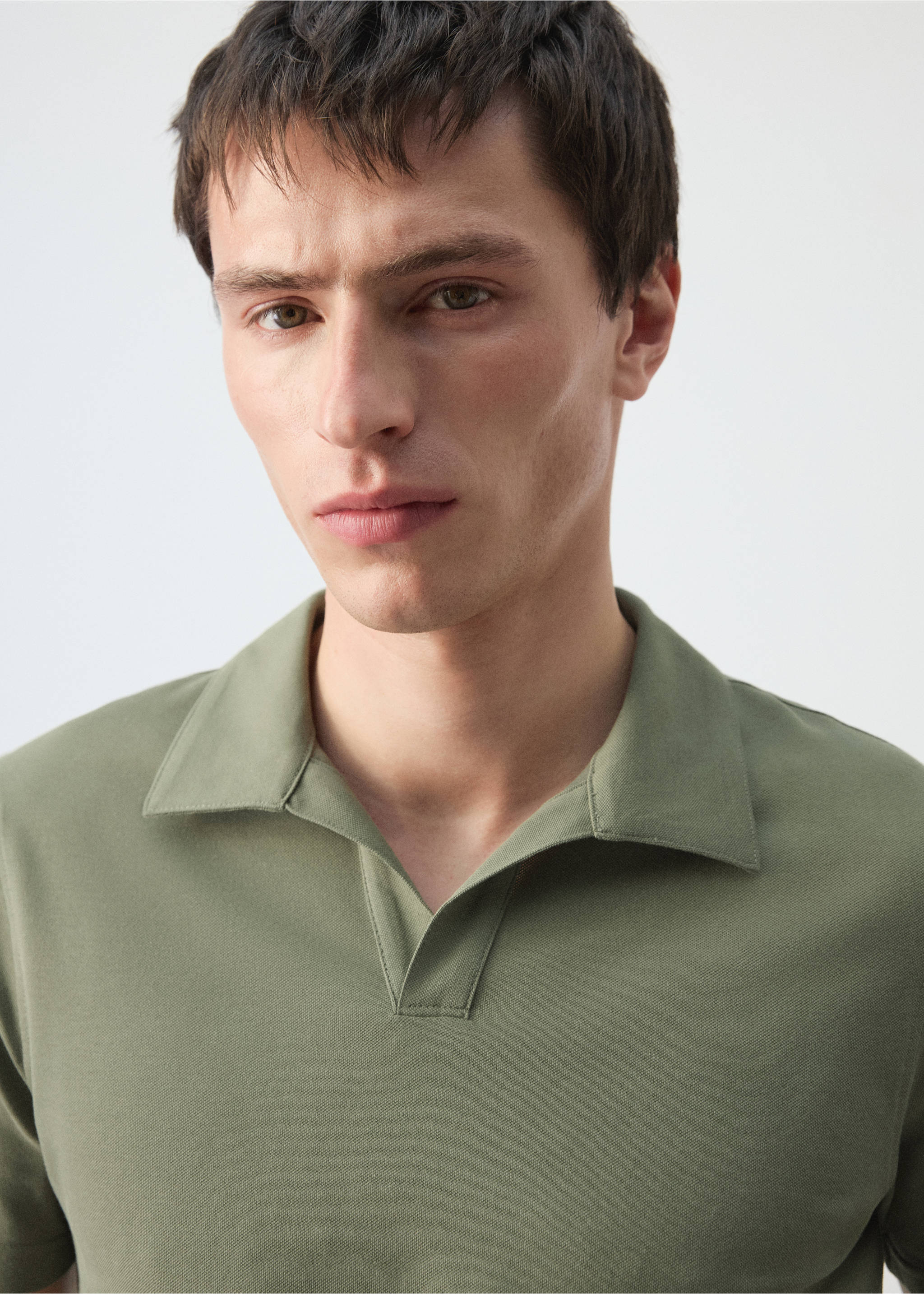 Slim fit piqué polo - Details of the article 1, Khaki. Ref: 27074430-00.