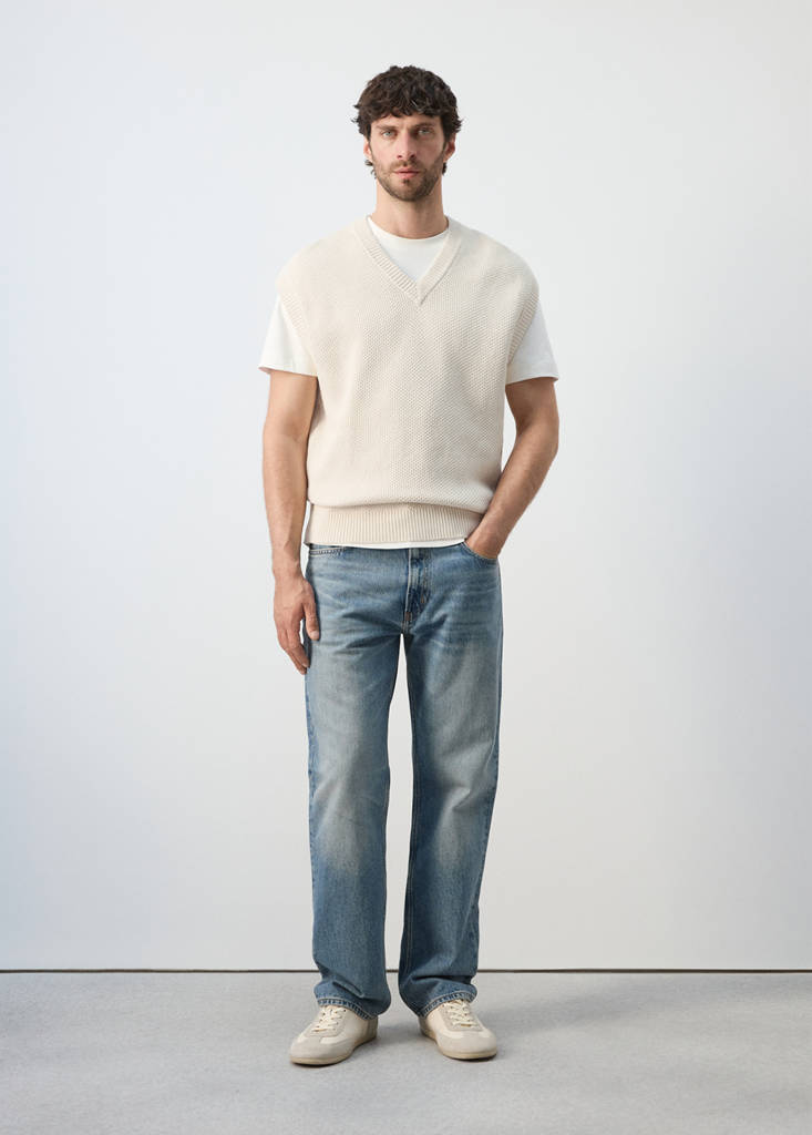 Microstructure knit gilet — Ecru