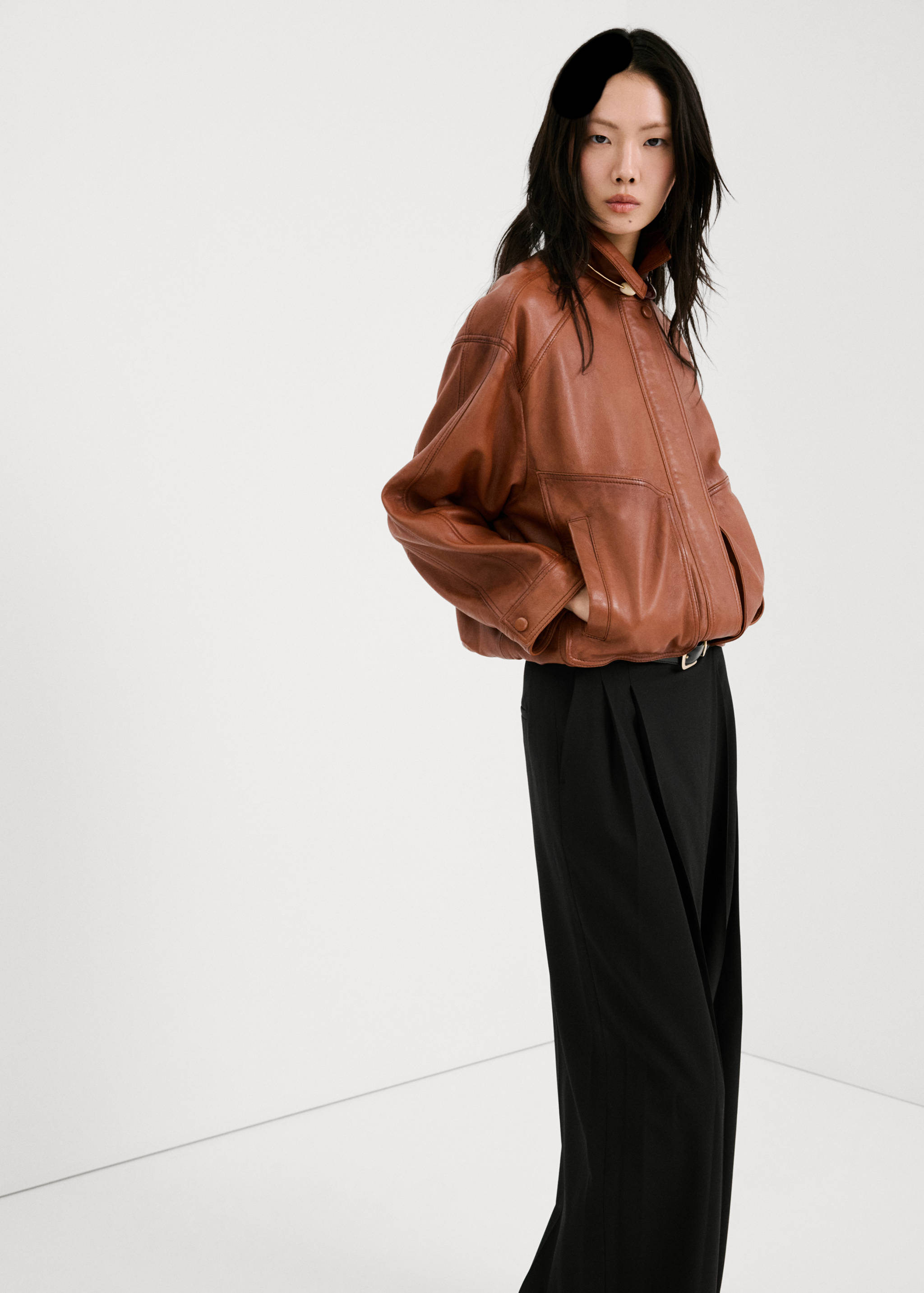 Asymmetric wrap trousers - Details of the article 1