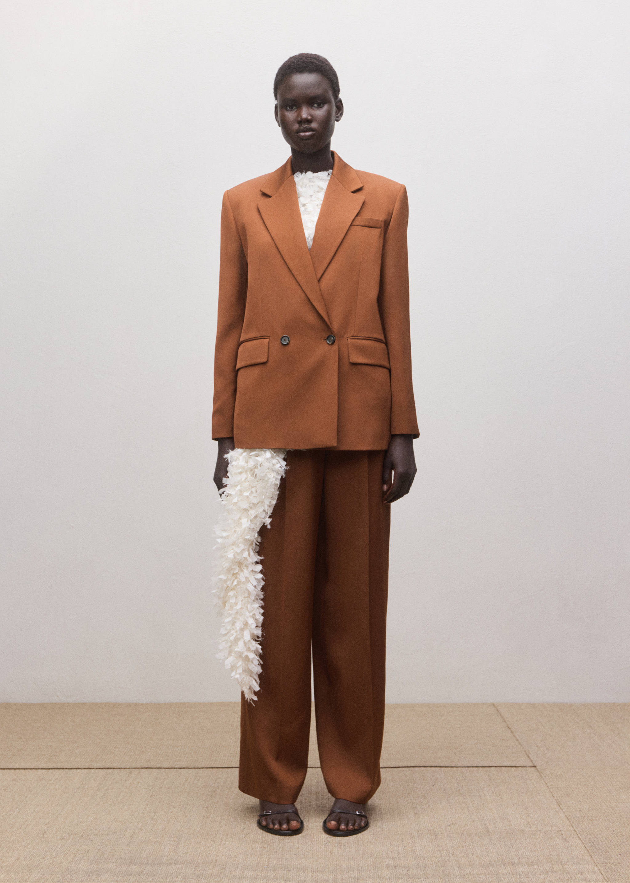 Double-breasted suit jacket - General plane