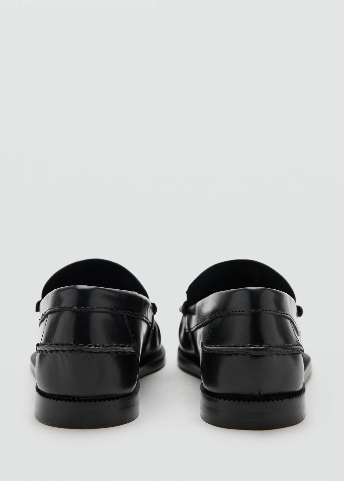 Leather loafers — Black