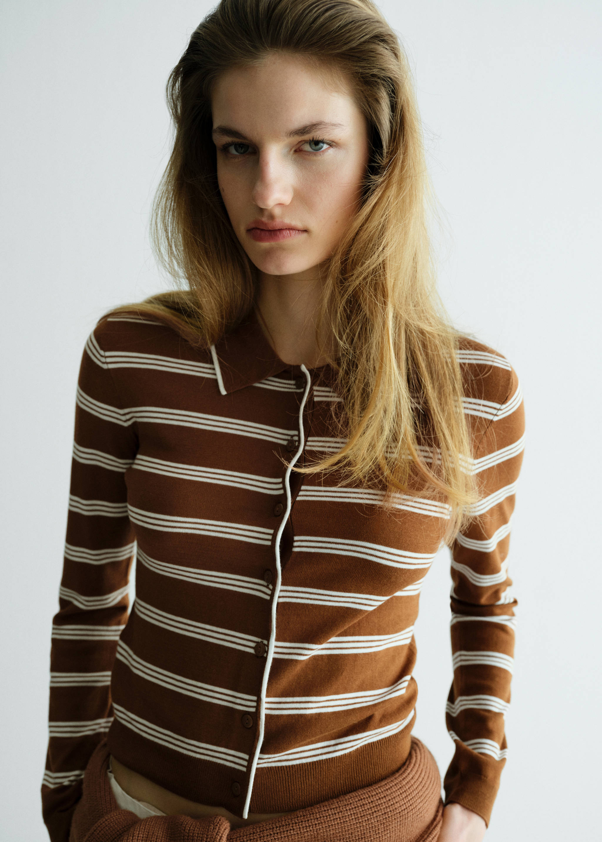 Cardigan with shirt collar - Medium plane