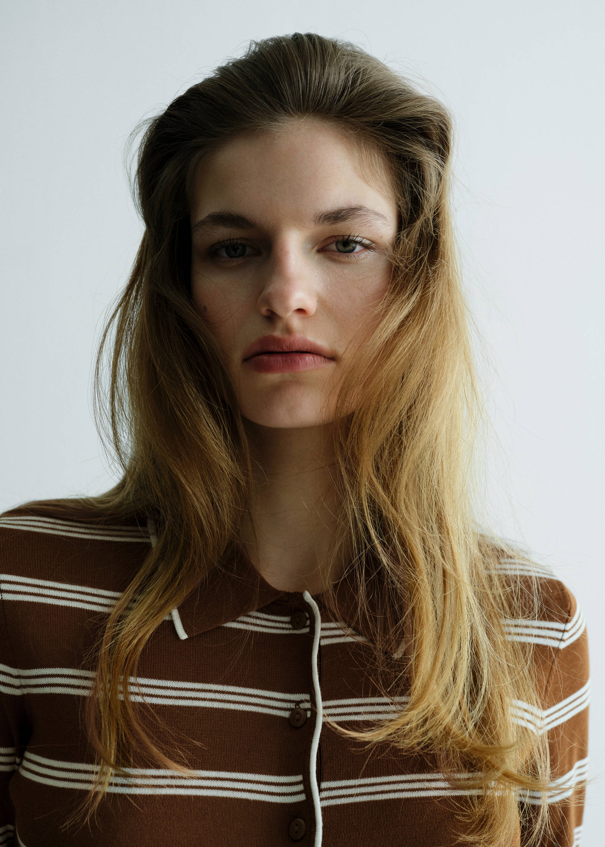 Cardigan with shirt collar - Details of the article 1